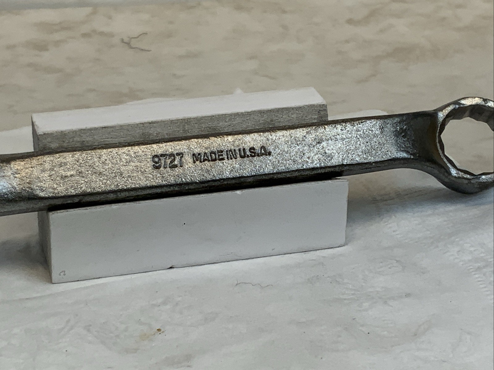 Billings Vitalloy 9727, 5/8in. X 9/16in. 12pt Offset Box End Wrench, 6in., USA
