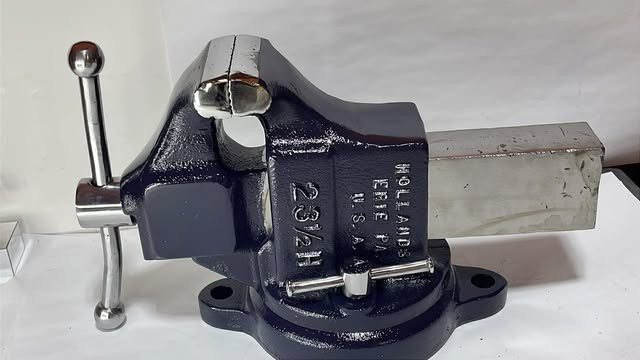 RESTORED Vintage Hollands 23 1/2H Swivel Bench Vise Made in USA