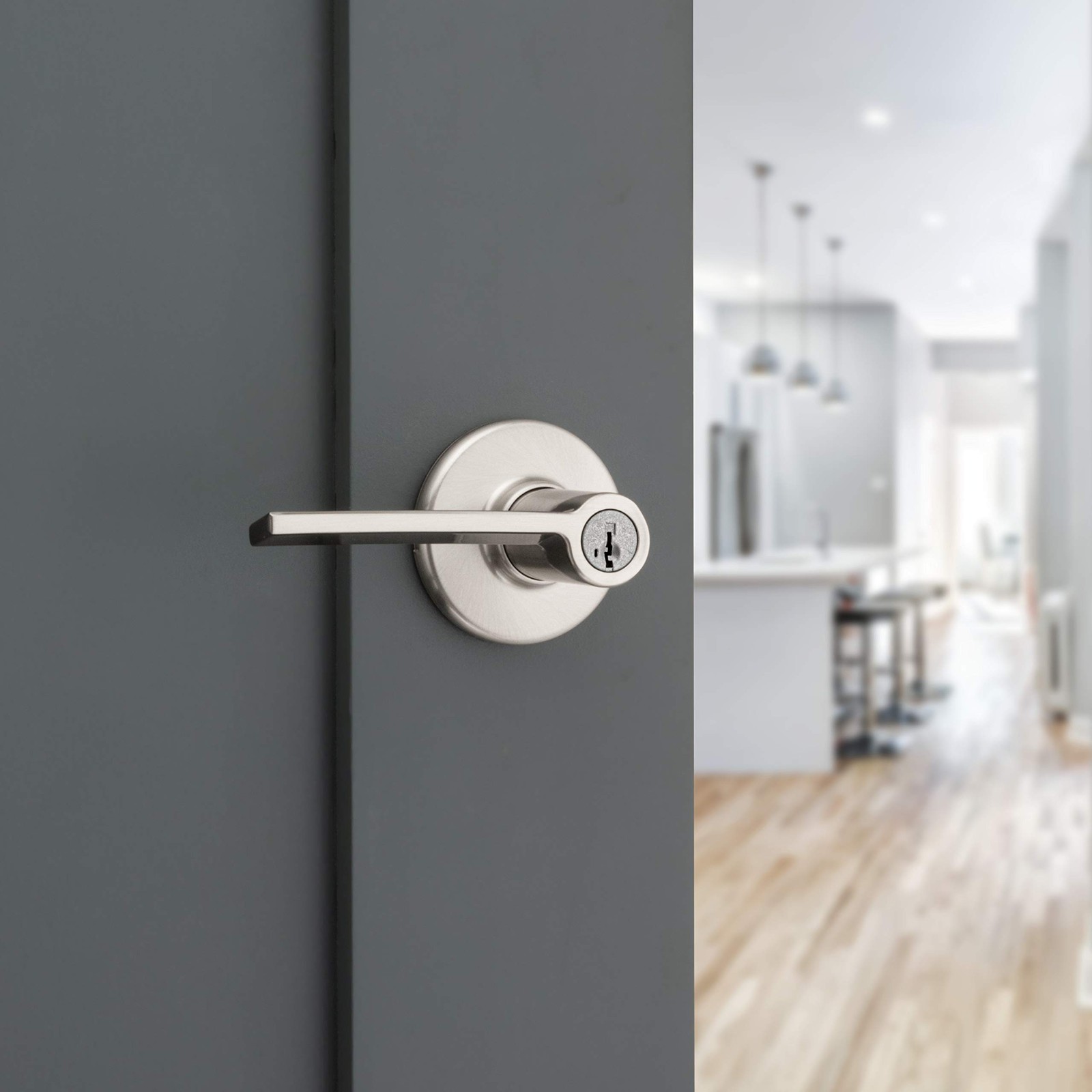 Kwikset Ladera Entry Door Handle with Lock and Key, Entry, Satin Nickel