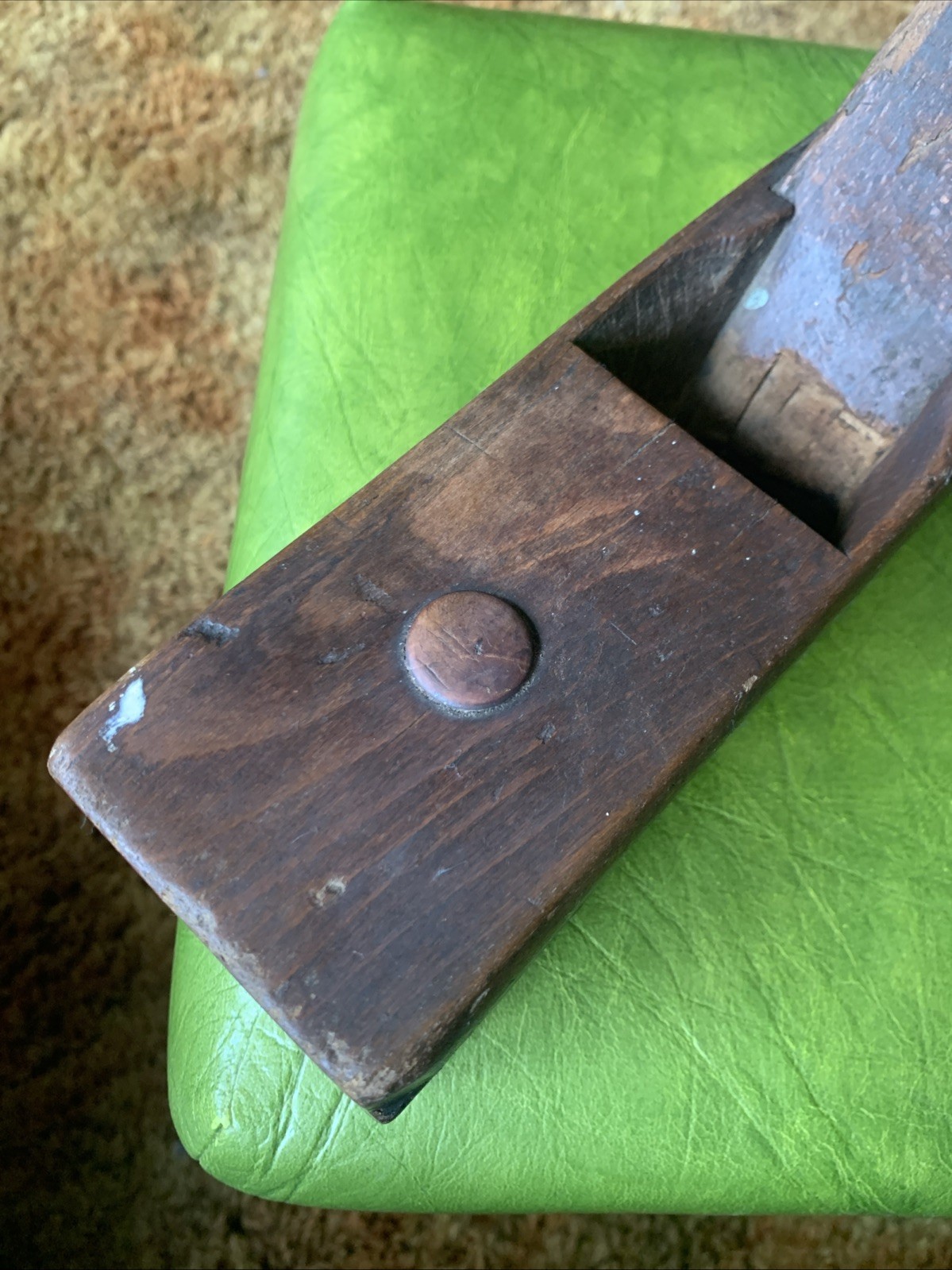 VINTAGE AUBURN TOOL CO 16”WOODEN WOOD PLANE JOINTER W/ 2-1/2″ IRON Thistle Stamp