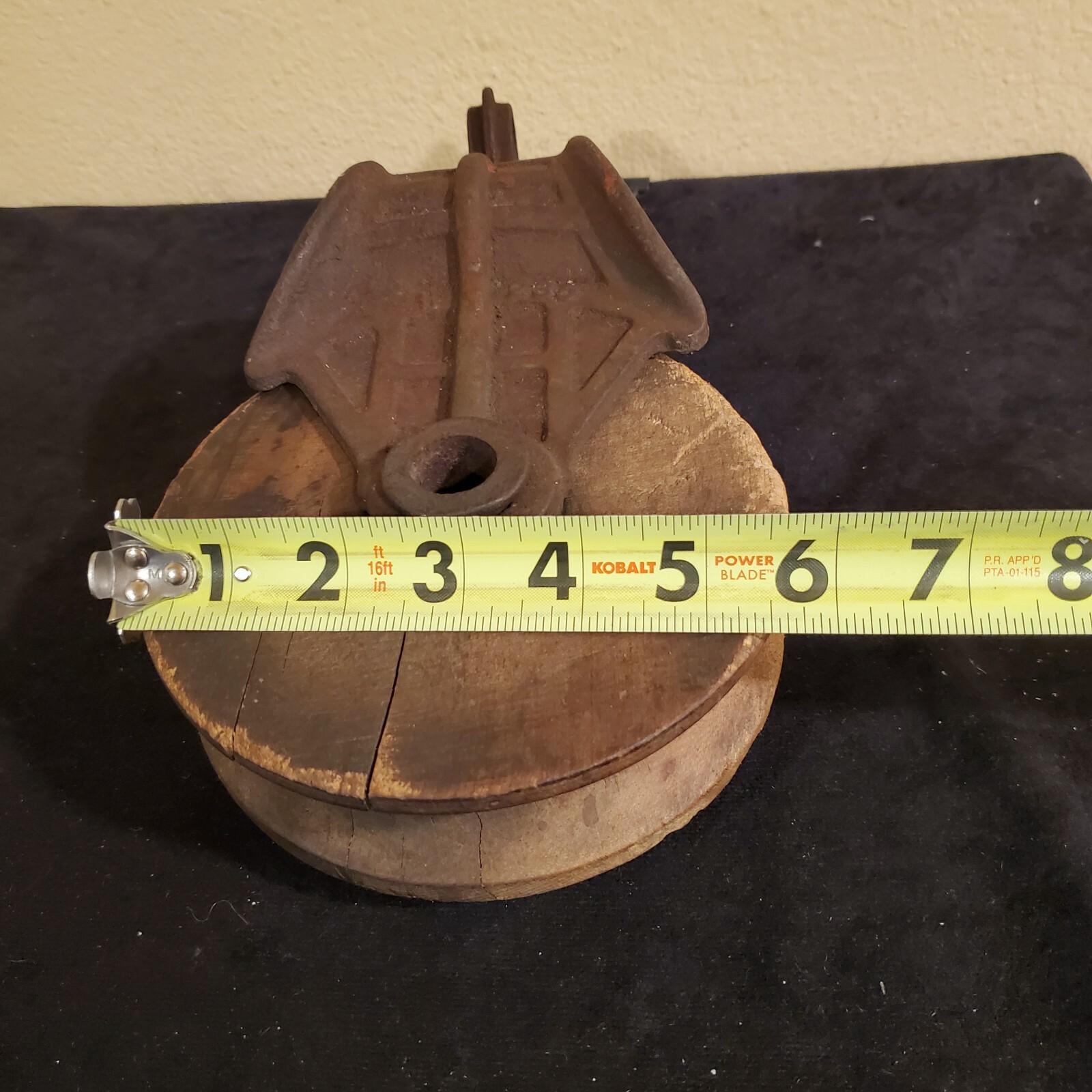 BARN FARM WOOD PULLEY with Cast Iron FRAME Block & Tackle – Nice rusty Patina A