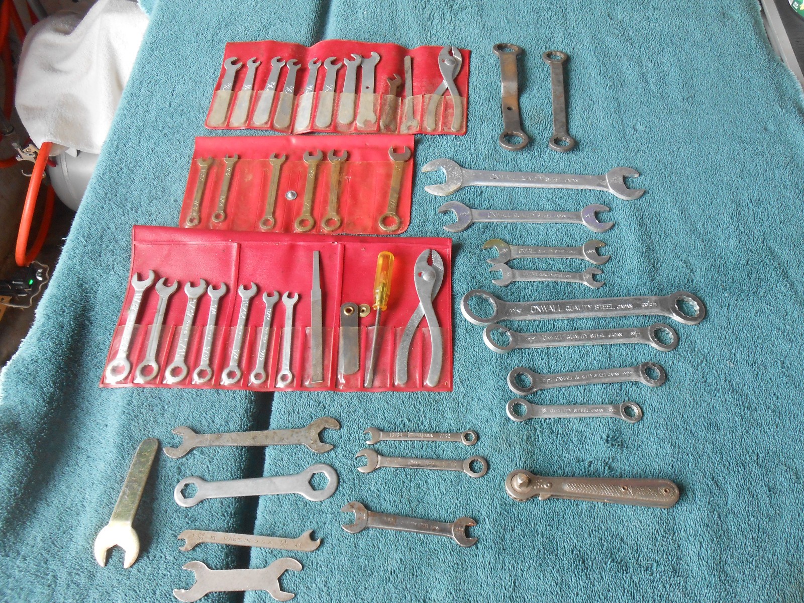 1 Lot Of Oxwall and Other Hand Tools