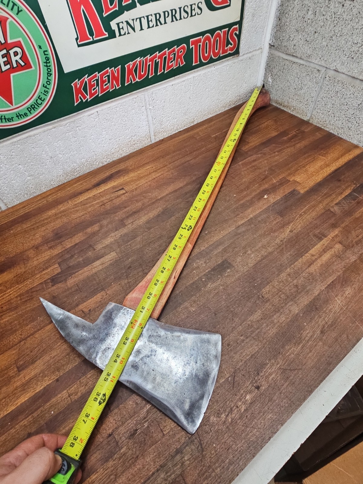 R71- Vintage Belknap Bluegrass Large Fire Axe 7 lb 3 oz