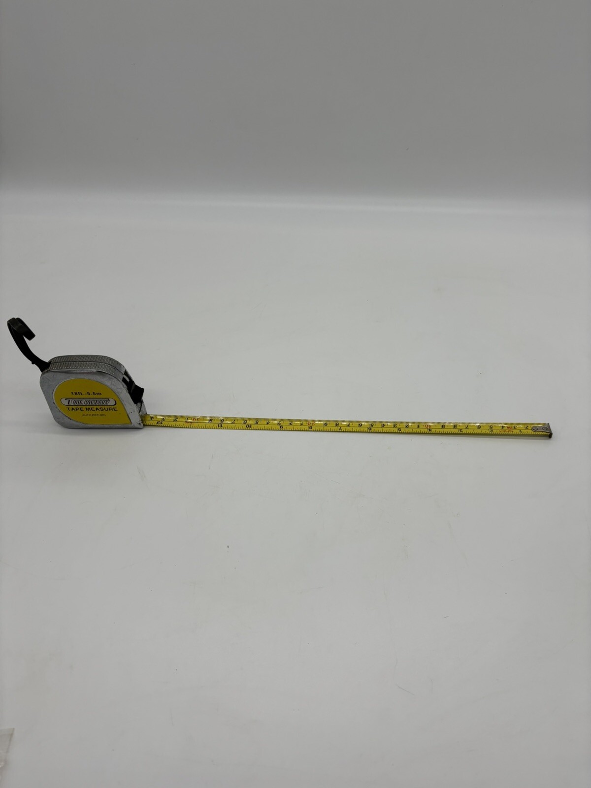 Vintage “TOOL COMPANY” Metal TAPE MEASURE Lockable Auto Return 18ft w/Belt Clip