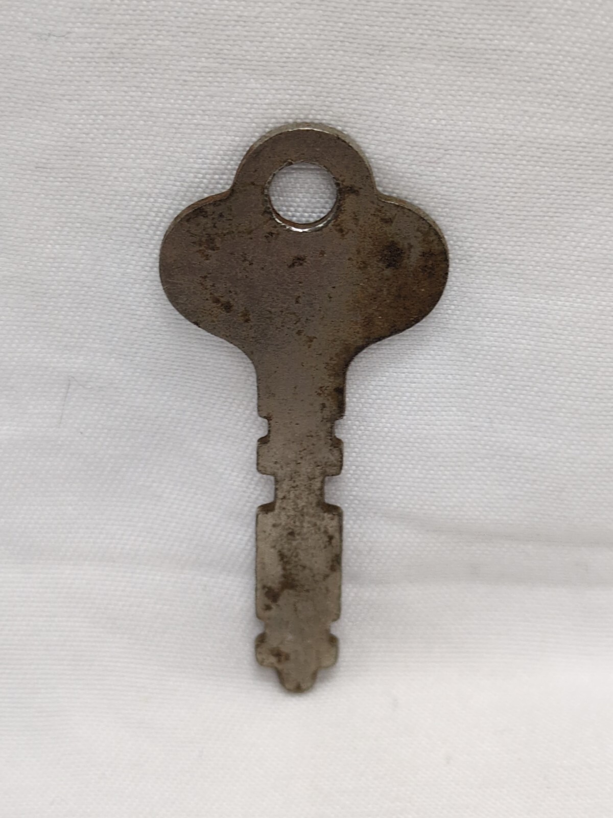 Vintage No Makers Mark Key 1 1/2″