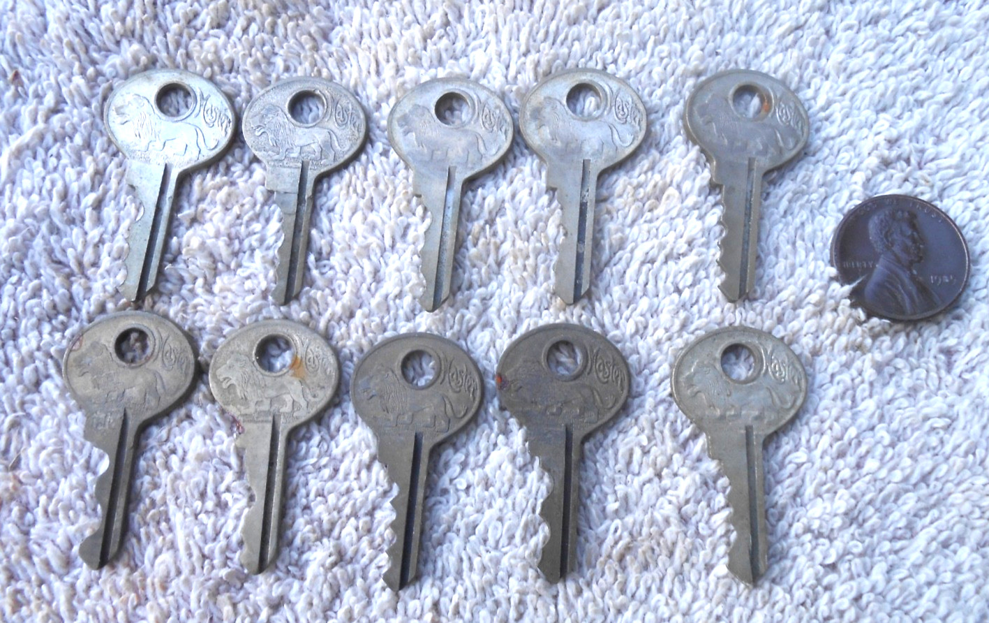 Lot of 10 Vintage Master Lock Keys with Walking Lion