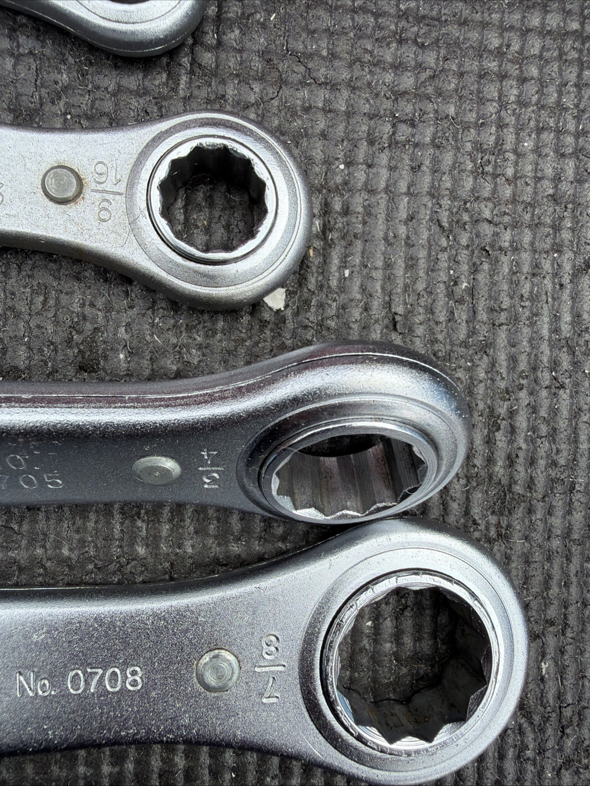 Rare Indestro Tools 5pc Ratcheting Box Wrench Set W Holder 0700-5 USA Nos SAE