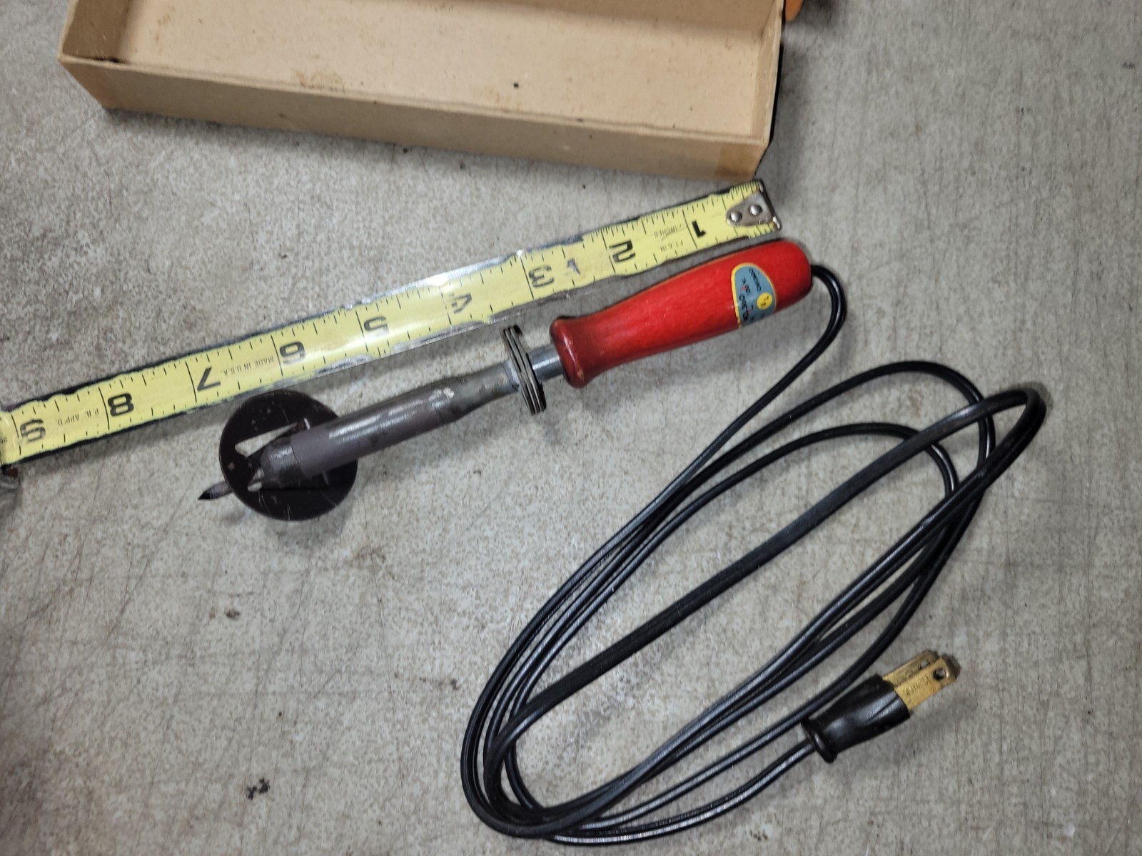 Vintage Small Drake soldering iron no. 360 35watts 120 volts w/box used 1 time