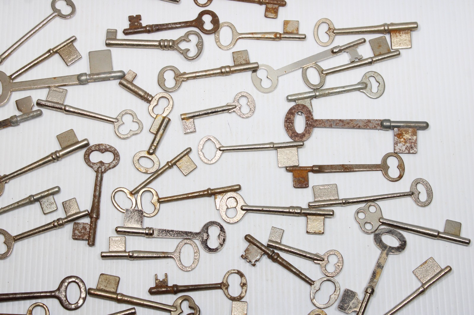 Lot of 50 Vintage Skeleton Keys various sizes. #0213