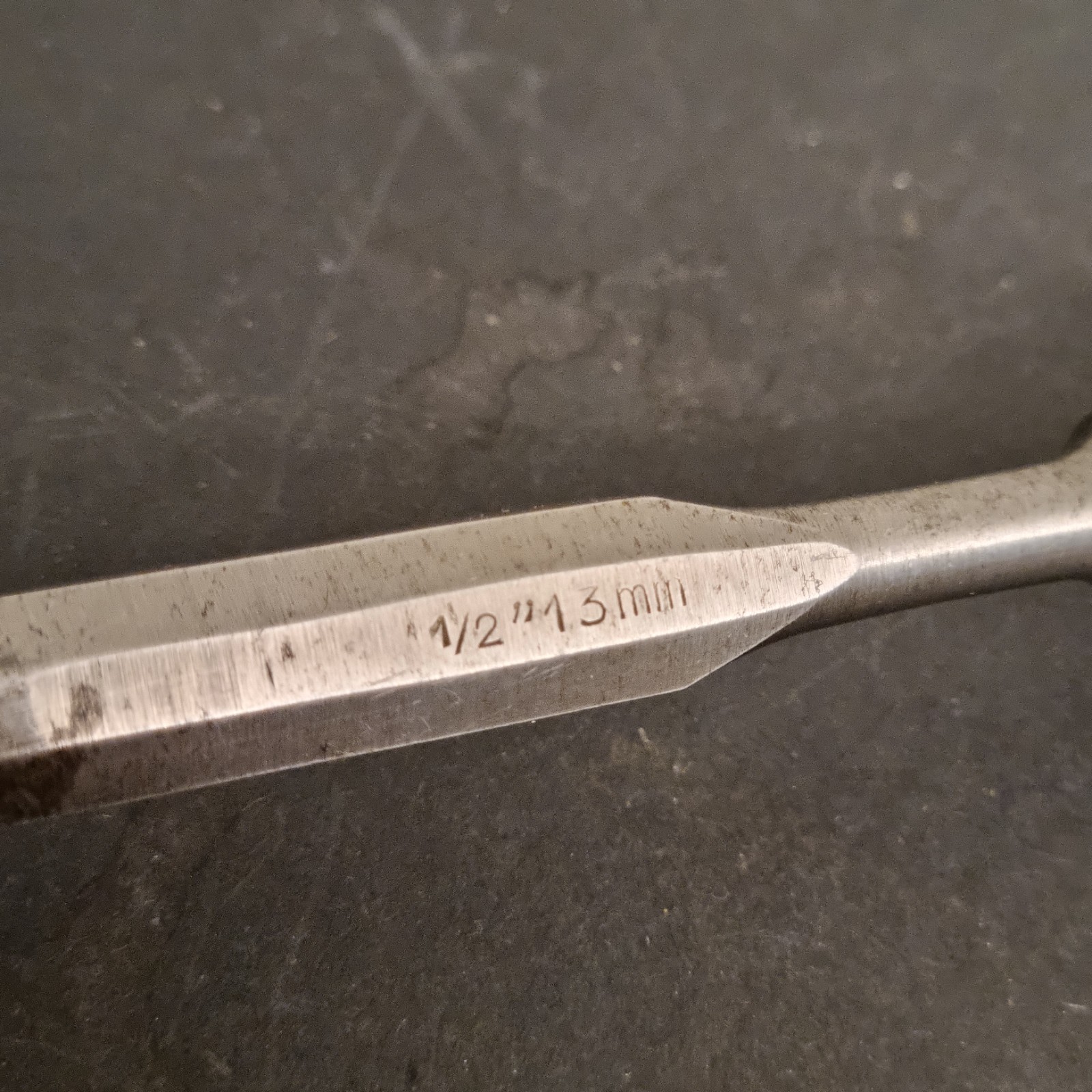 EA Berg Erik Anton Eskilstuna Sweden beveled Chisel 13mm shark brand