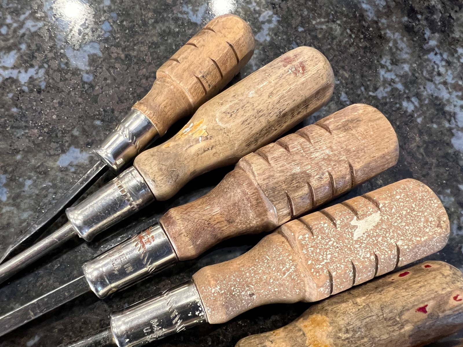 Old SCREWDRIVERS Wood Handle ANTIQUE VINTAGE Cabinetmakers Tools Size LOT ☆USA