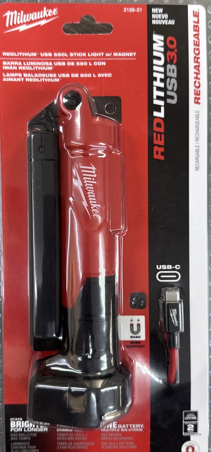 MILWAUKEE REDLITHIUM™ USB Stick Light W/ Magnet 2128-21