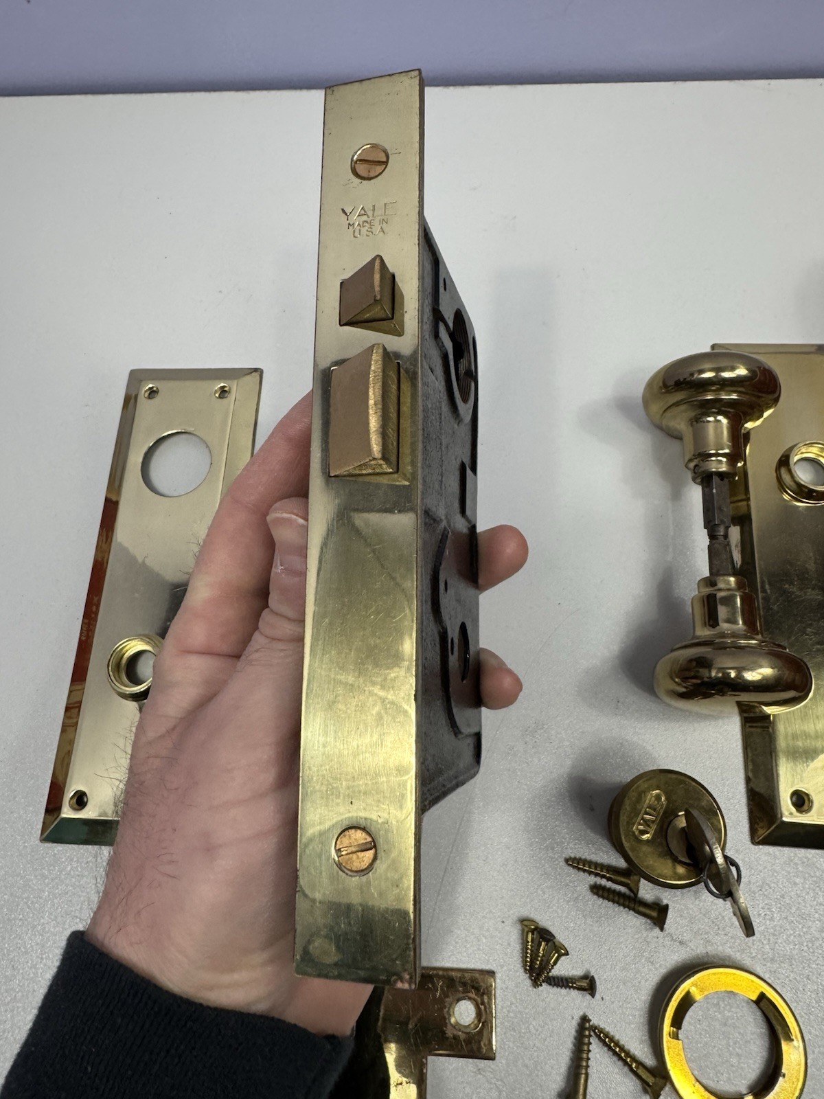 Yale 7646-1/4 Right Hand Reverse Lock Cylinder Mortise Vintage Door Knob Keys