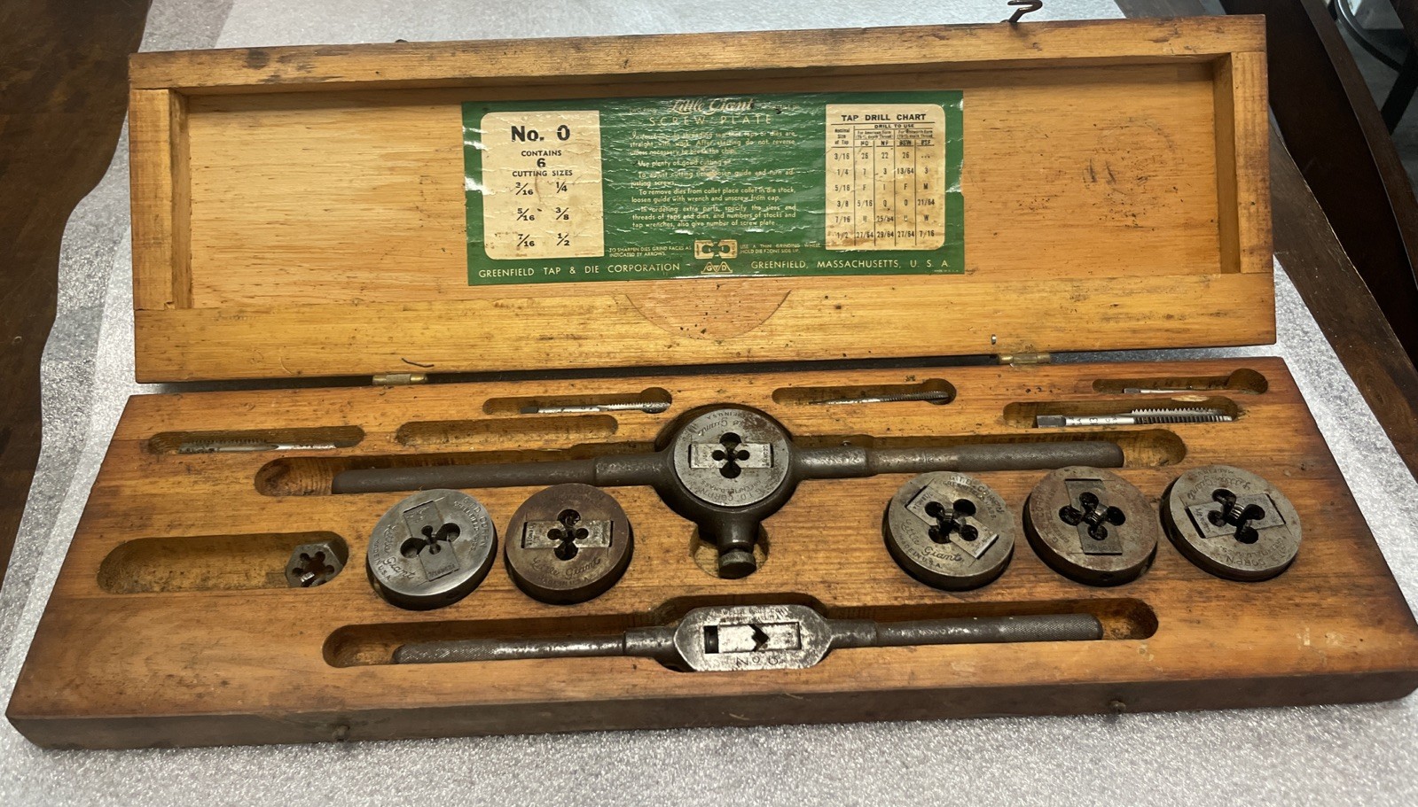 greenfield little giant tap die set No. 0