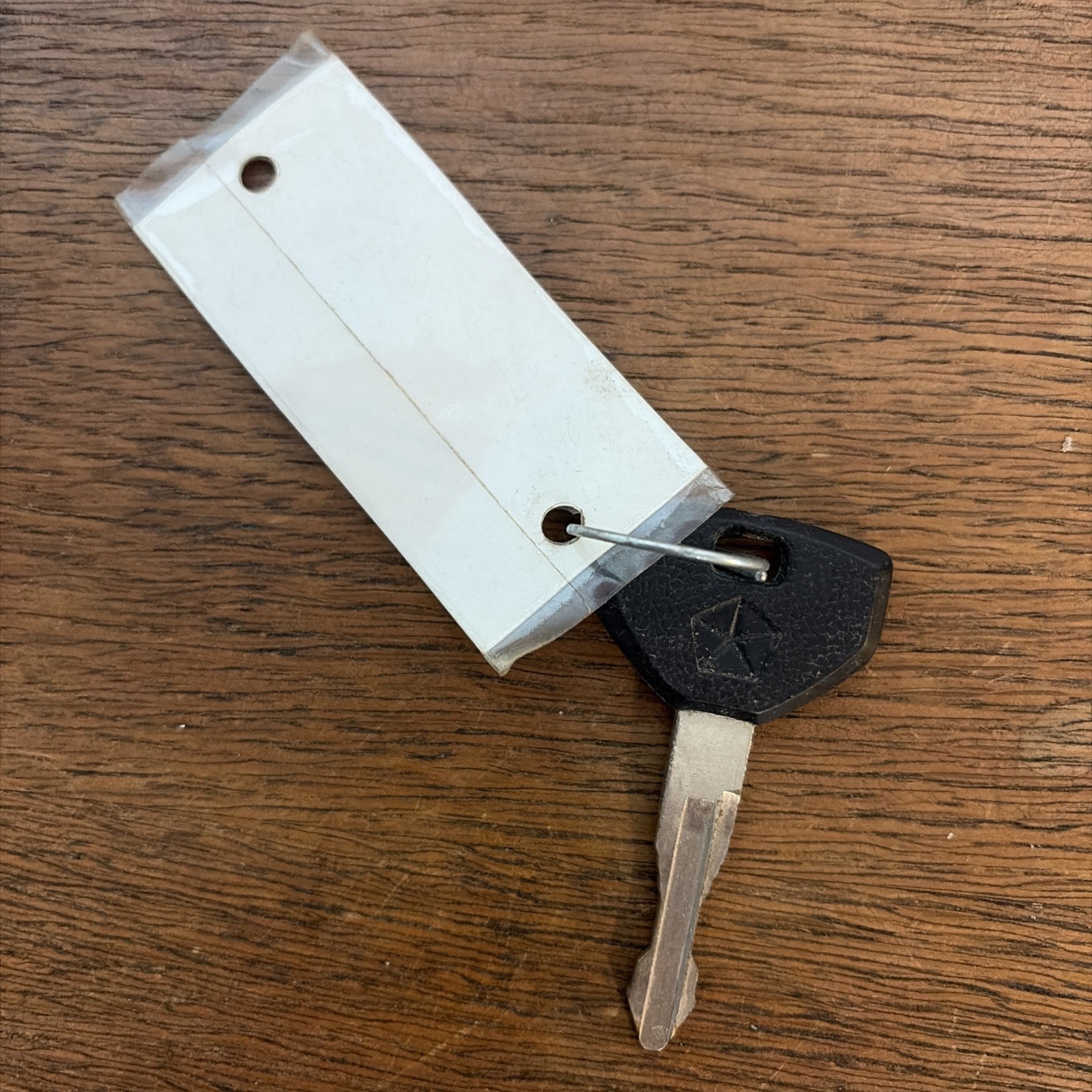 Vintage Set of Automotive Keys Lot of 1 Dodge 1993 Grand Cherokee