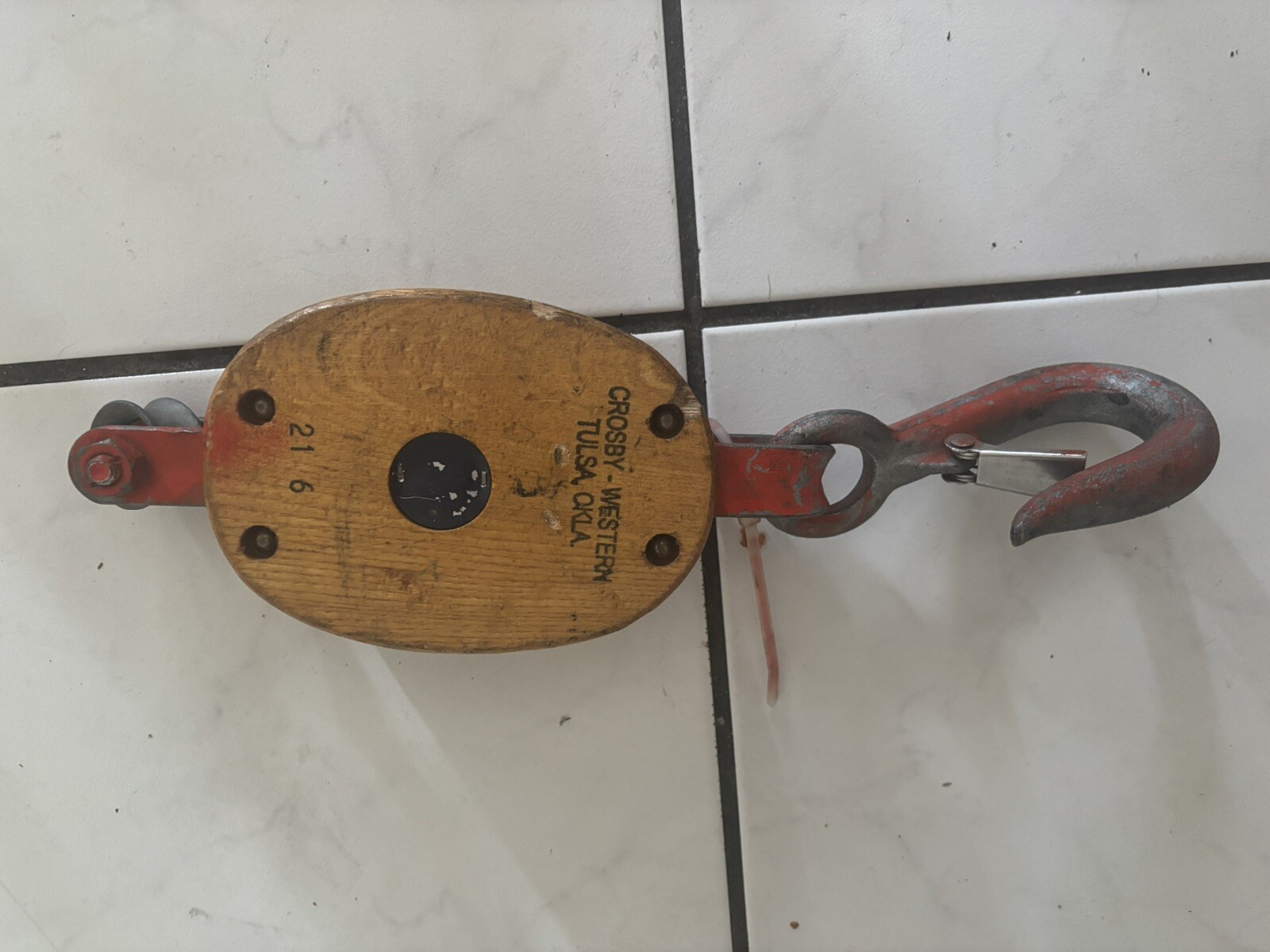 Crosby-Western HS-21-6 Block Tackle Single Pulley – 2” Wheels With Latch