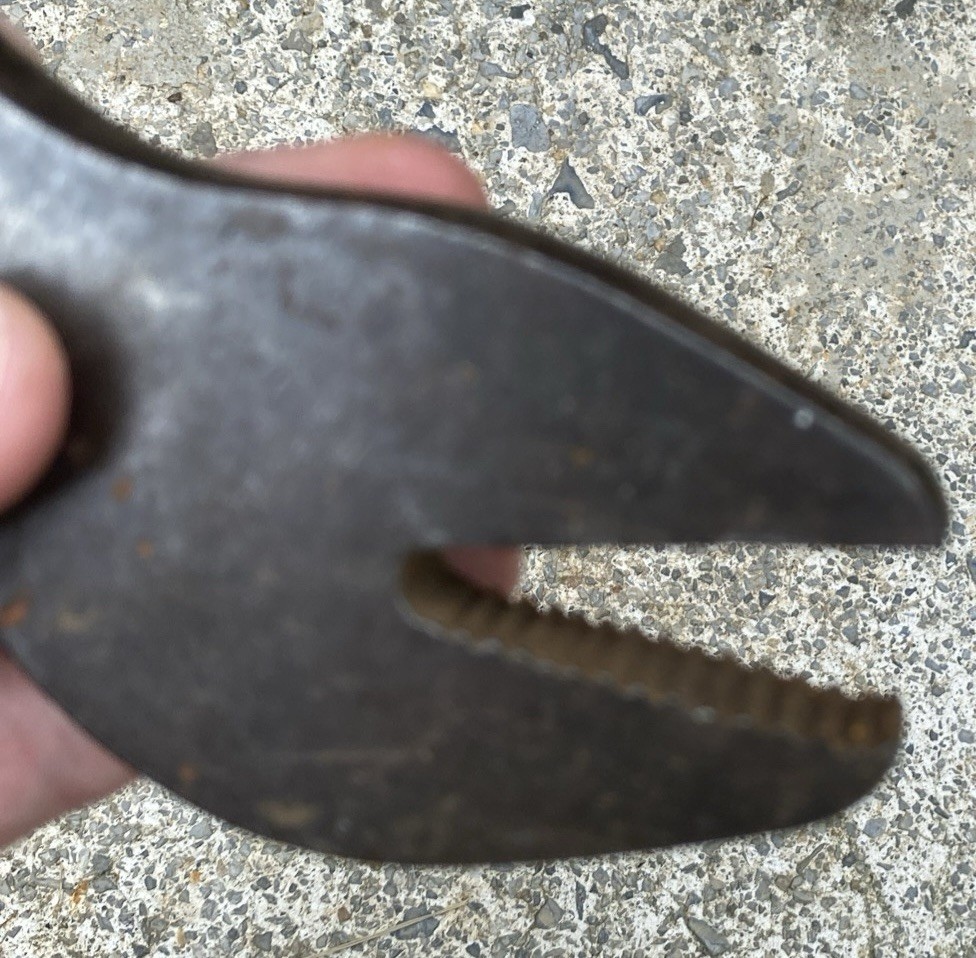 Double Alligator Wrench Cast Iron H Wancke 7.5×2.5x 1/2” Some Rust