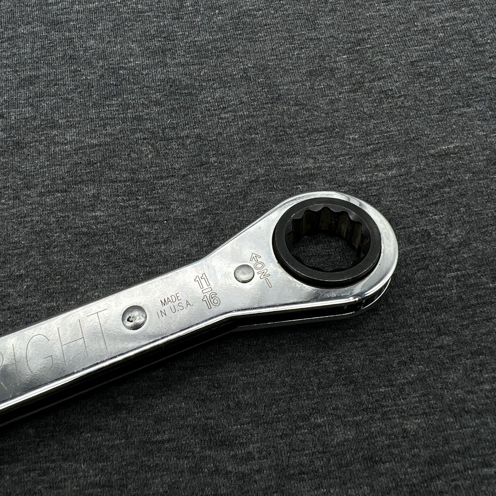 Wright Tool 9384 Ratcheting Box Wrench 5/8″ x 11/16″ 12 Point USA