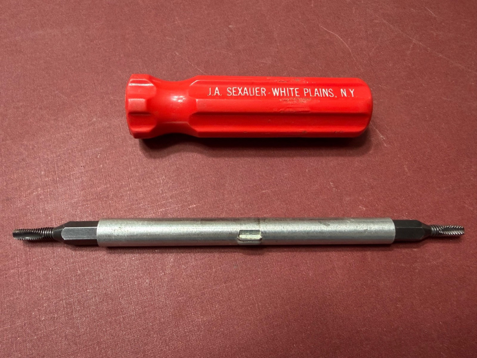 VINTAGE J.A. SEXAUER 4 IN 1 Thread Cleaning Red Screwdriver, White Plains, N.Y.