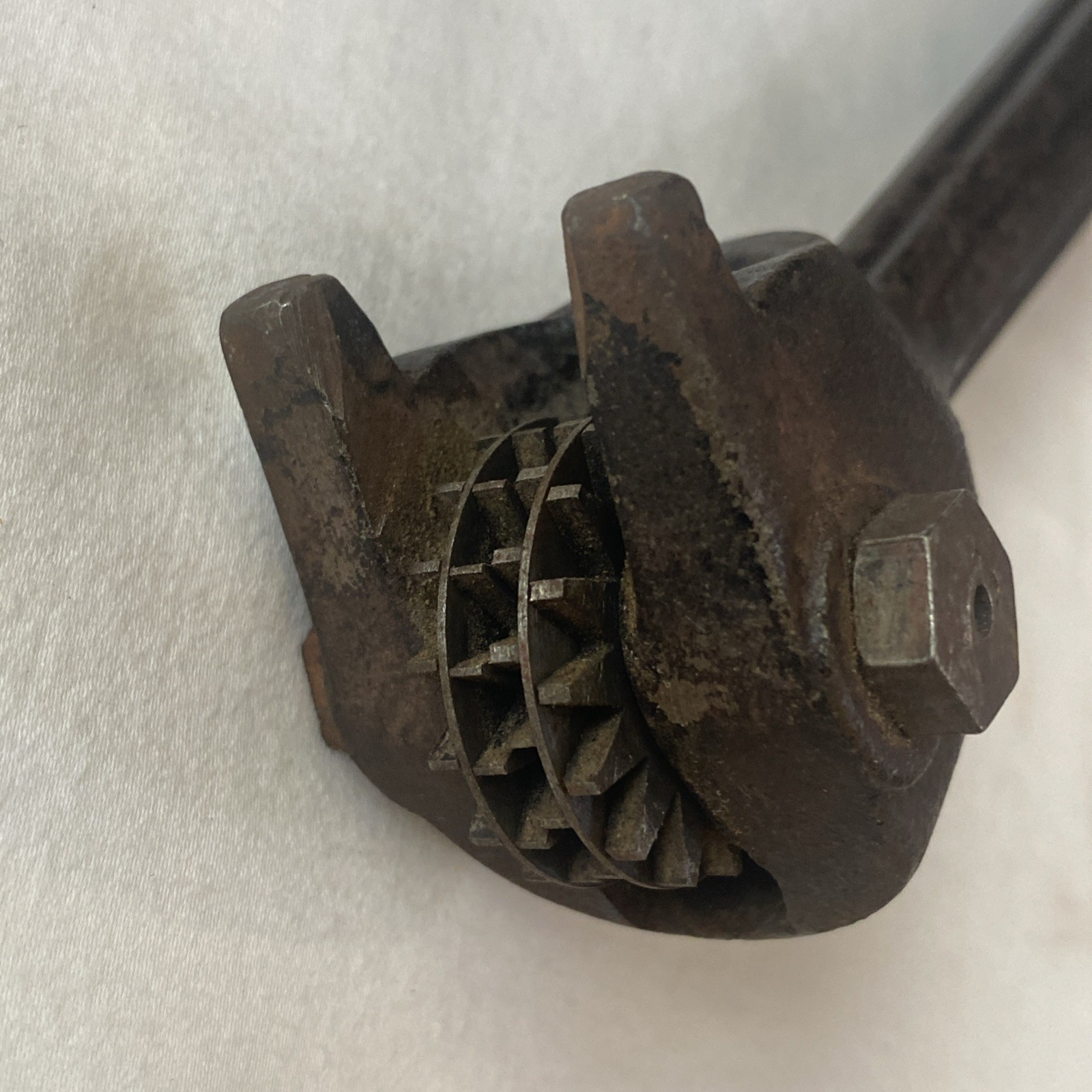 Vintage Cast Iron Grinder Wheel Dressing Tool Grinding Stone Honing Old Tool