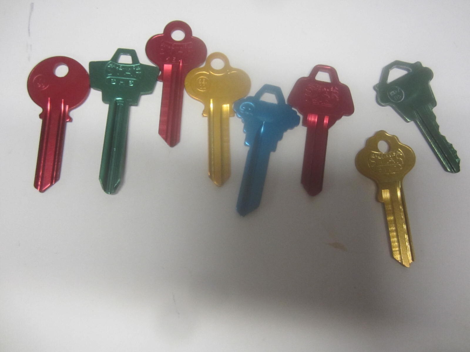 LOT OF 8 STAR ALUMINUM KEY BLANK 5YA1 5WK1 5SH1 5HO1 5SE1 SH6 51L7 5EA1