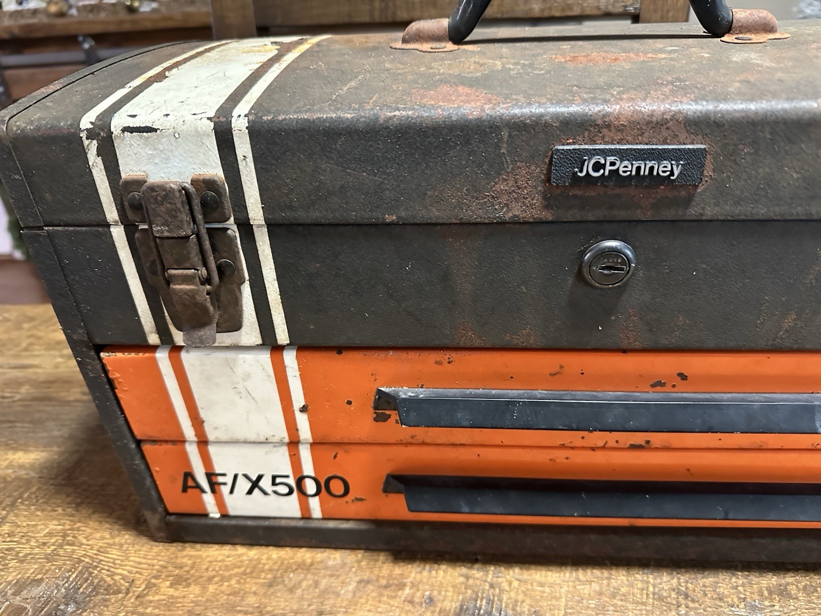 Vintage JCPenney AF/X500 Metal Toolbox 2-Drawer Chest Racing Stripe 1970s – 20”