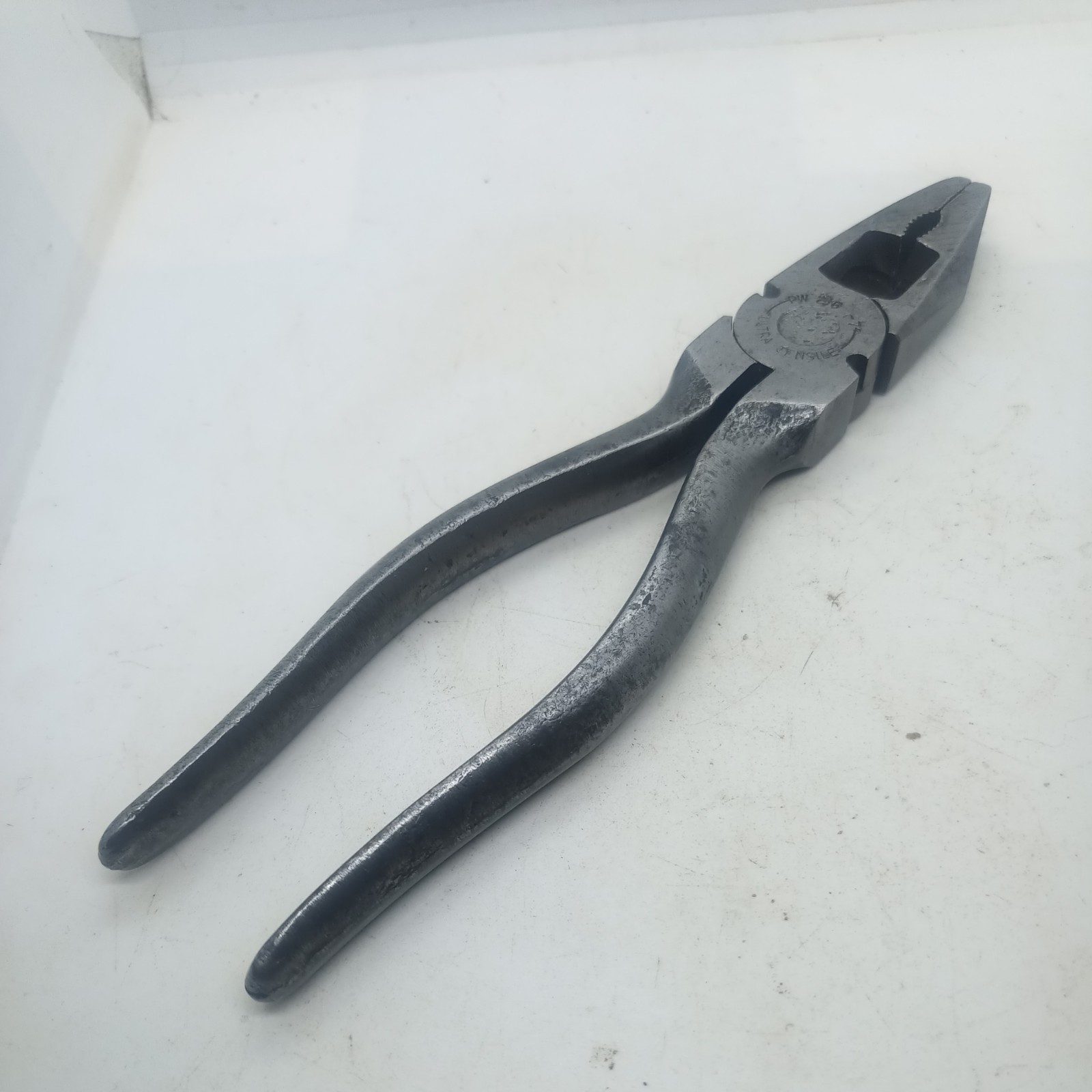Vintage Rolls Royce Elliott Lucas Elect PW2126 – 7″ Combination Pliers Tool Kit