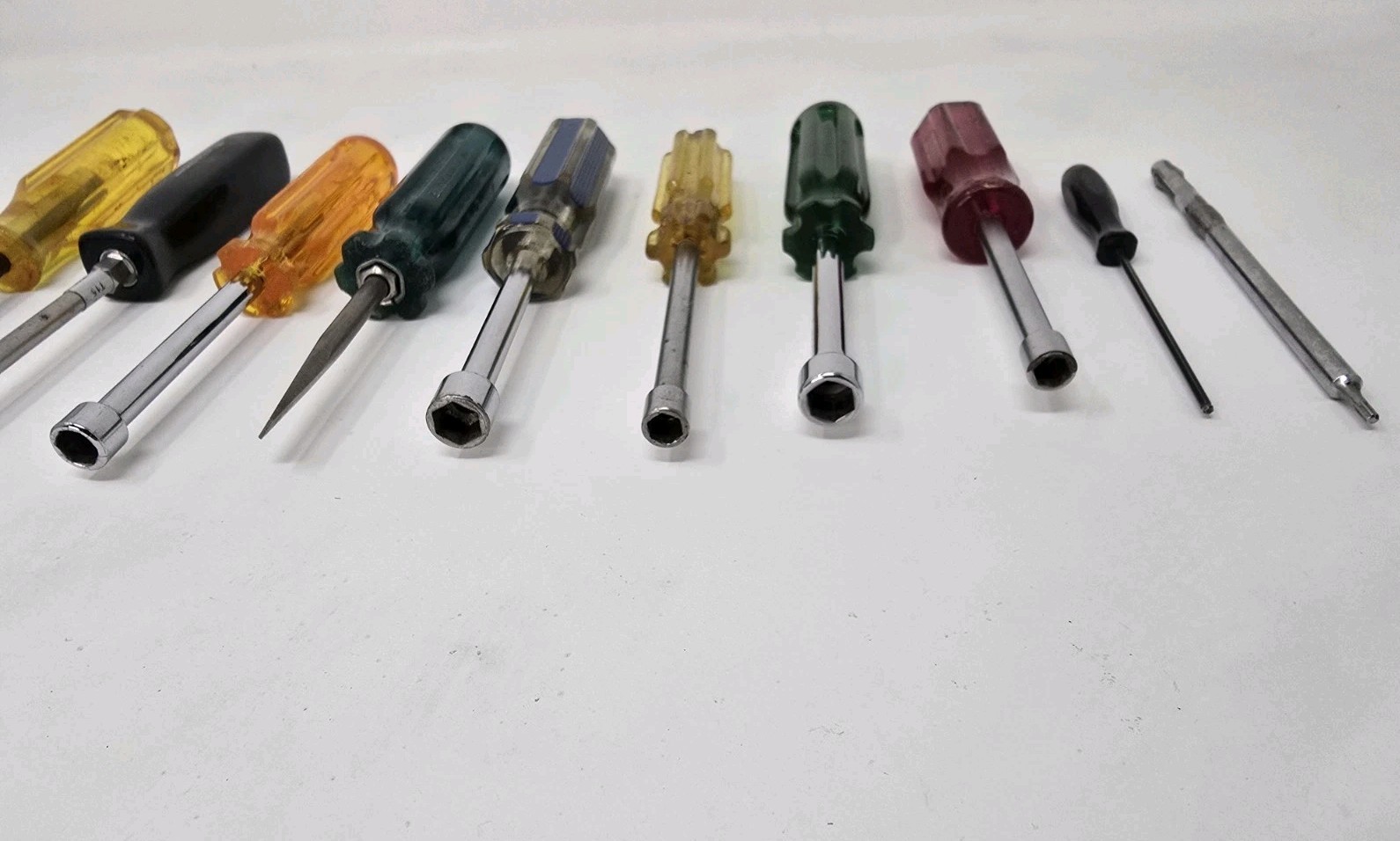 Vintage Mixed Tool Lot VACO Klein Xcelite Apex Dayton Nutdriver Screwdriver