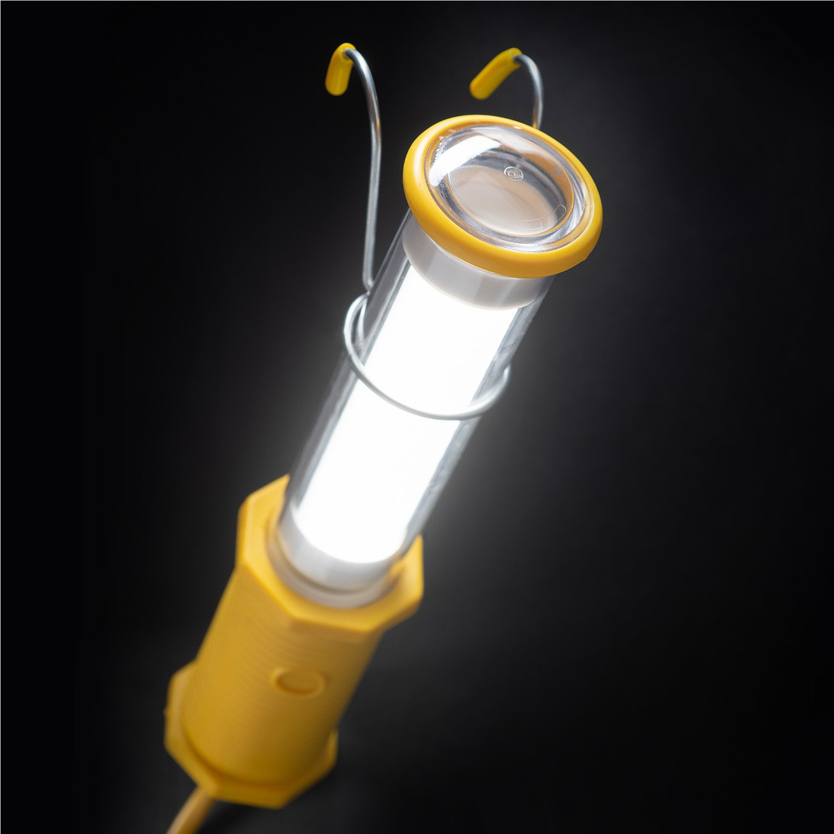 SafTlite by General Manufacturing 1000 Lumens Stubby II LED Without End Light o