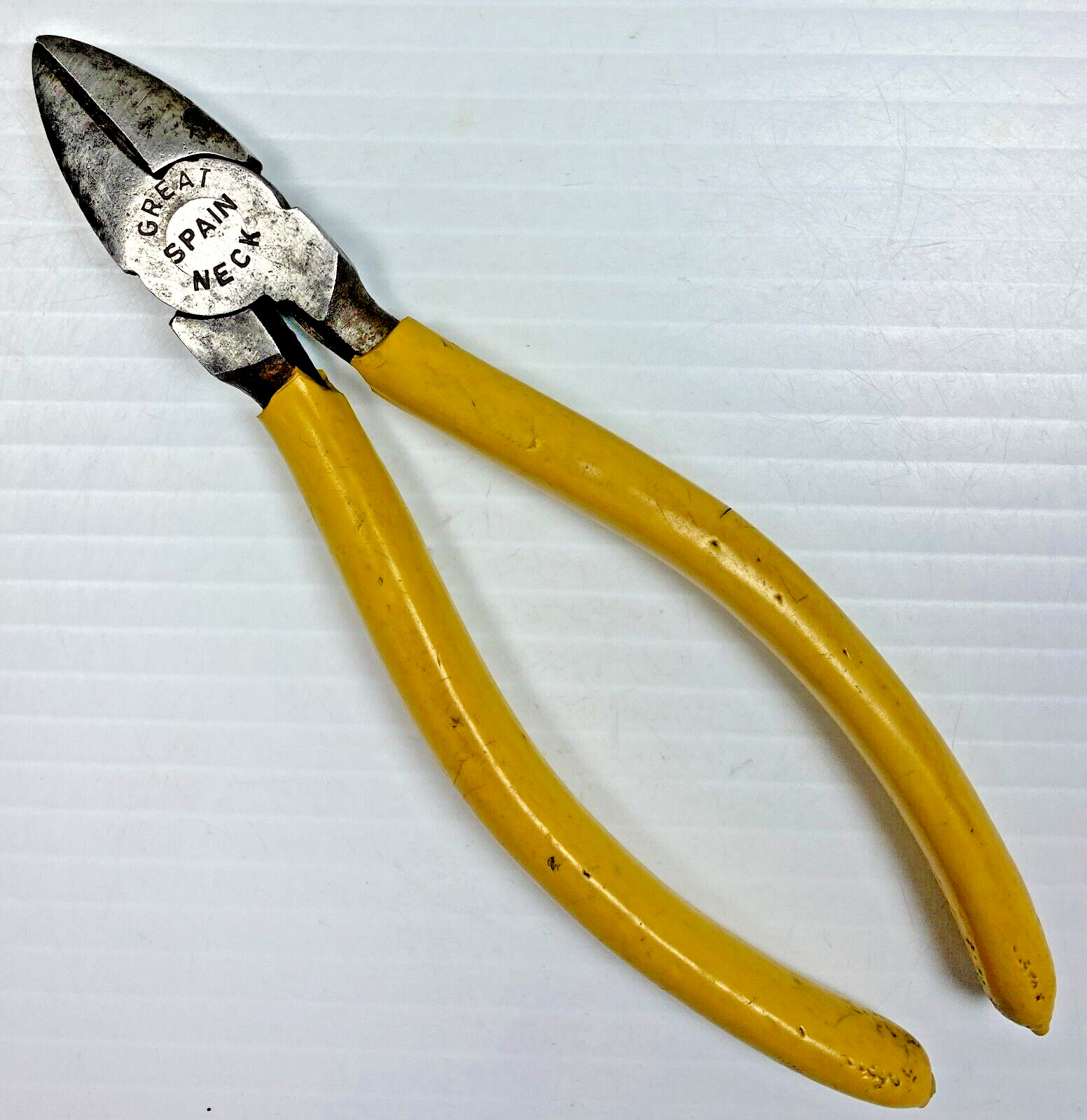 Vintage Great Neck Tools – 6-1/4″ Diagonal Side Cutter Pliers with Yellow Grips