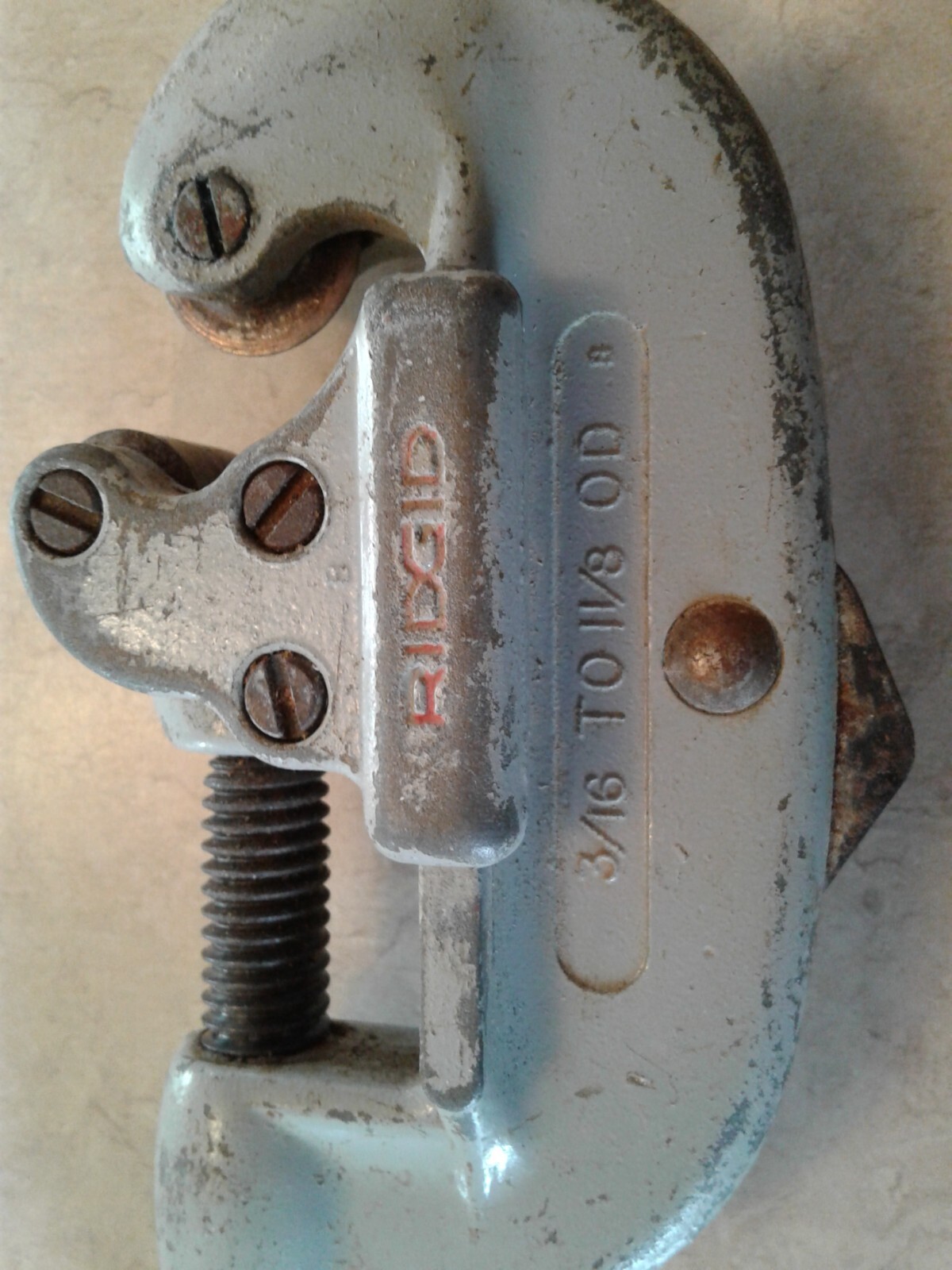 Rigid Tubing/pipe Cutter Model No 15 3/16th – 1 1/8 Inch VTG
