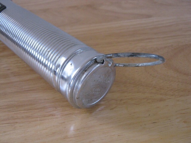 Eveready Energizer Ribbed Metal Flashlight