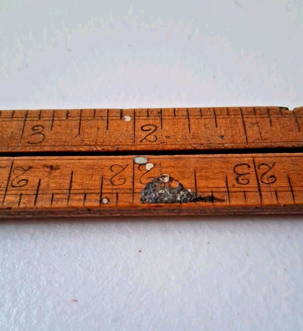 Vintage FOLDING RULER 24 inch Wood & Brass Number 68 Stanley