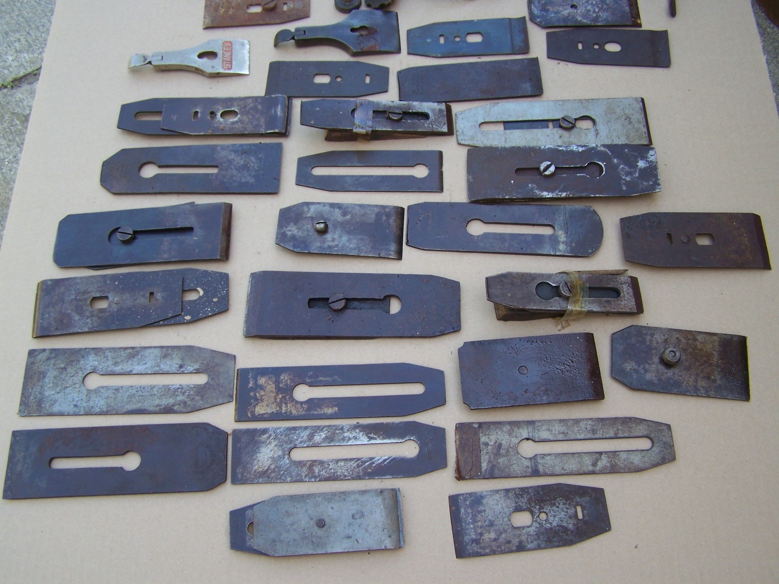 Large Lot of Vintage HAND PLANE IRONS and CHIP BREAKERS -others, parts antique