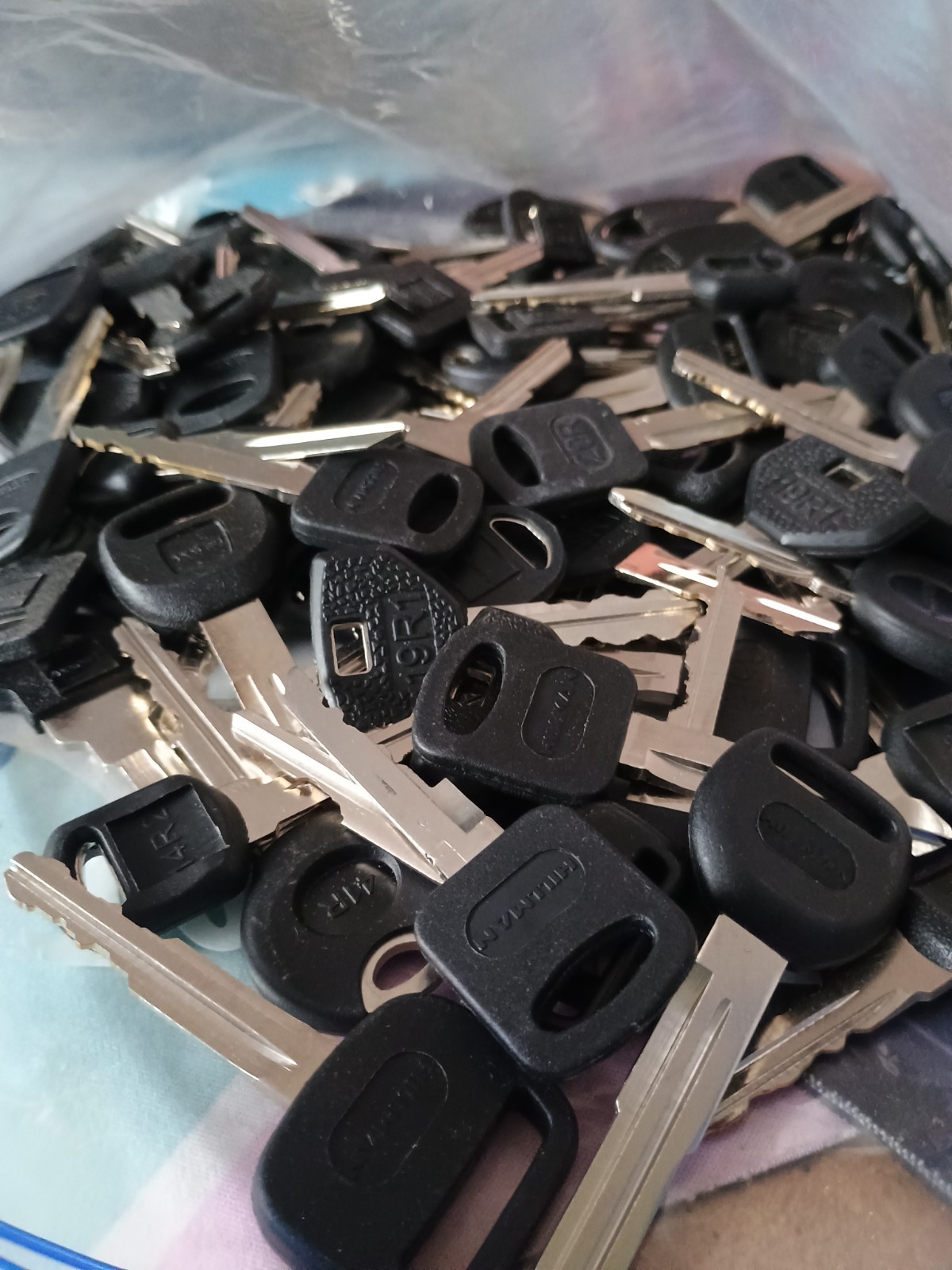 90x 2 Lb+ Lot Misc Hillman Rubber head Black Miscut Car Keys Assortment Mix