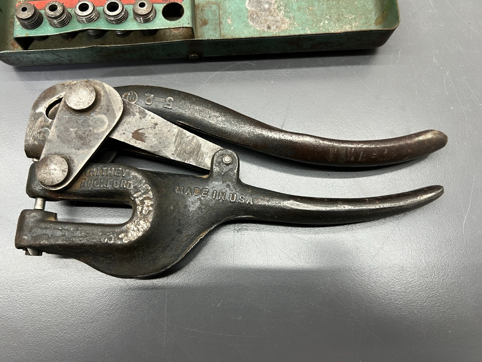 (E) VINTAGE WHITNEY METAL TOOL No. 5 JR COMPLETE HAND PUNCH SET SHEET METAL USA