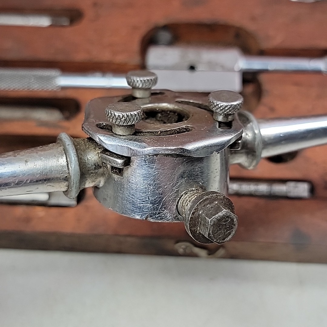 Vintage Blue Point Tap & Die Set No T.D. 2400 & Wooden Case