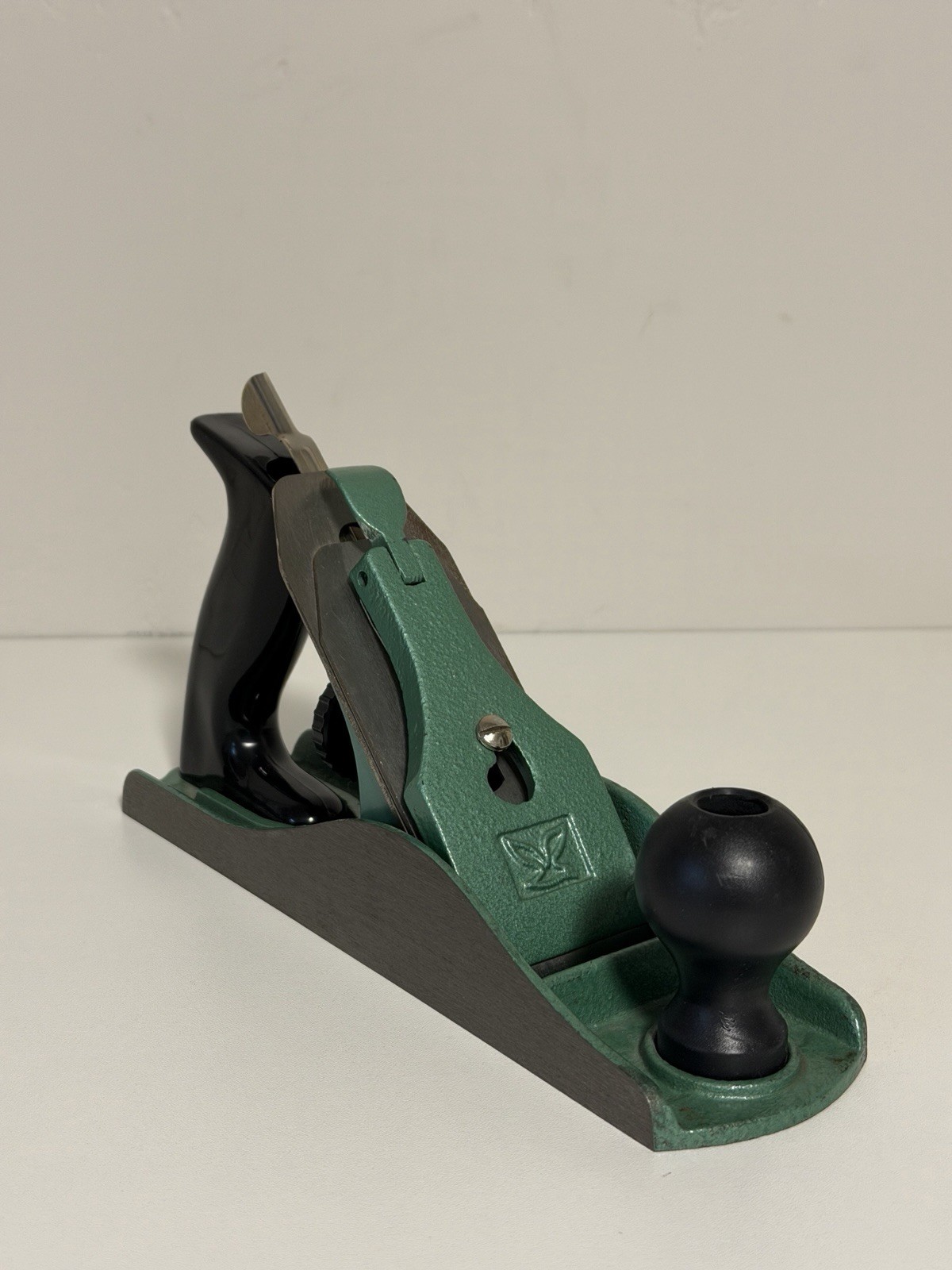 Vintage Mint Green No 4 Smoothing Wood Bench Plane – Unknown Logo