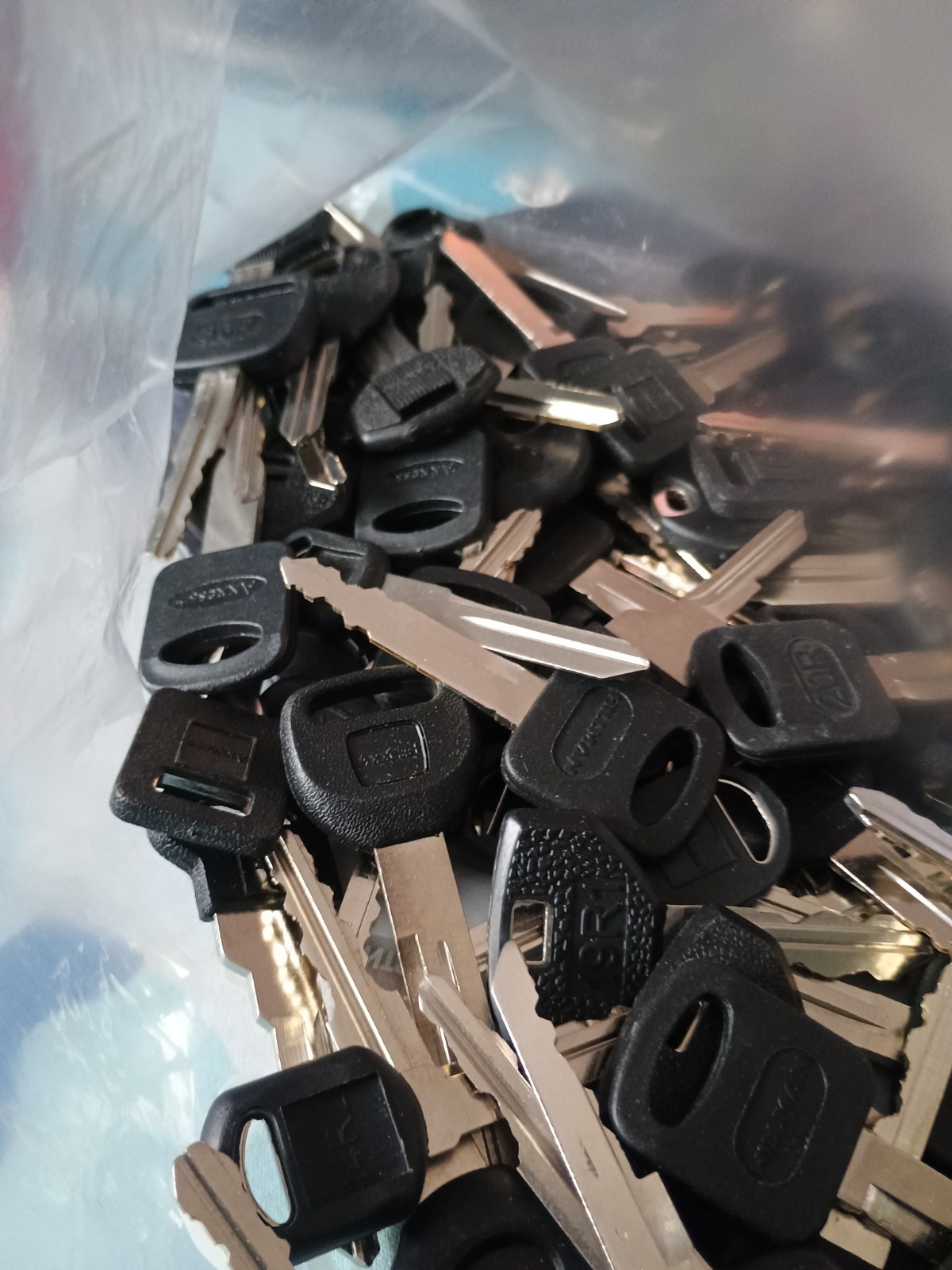 90x 2 Lb+ Lot Misc Hillman Rubber head Black Miscut Car Keys Assortment Mix
