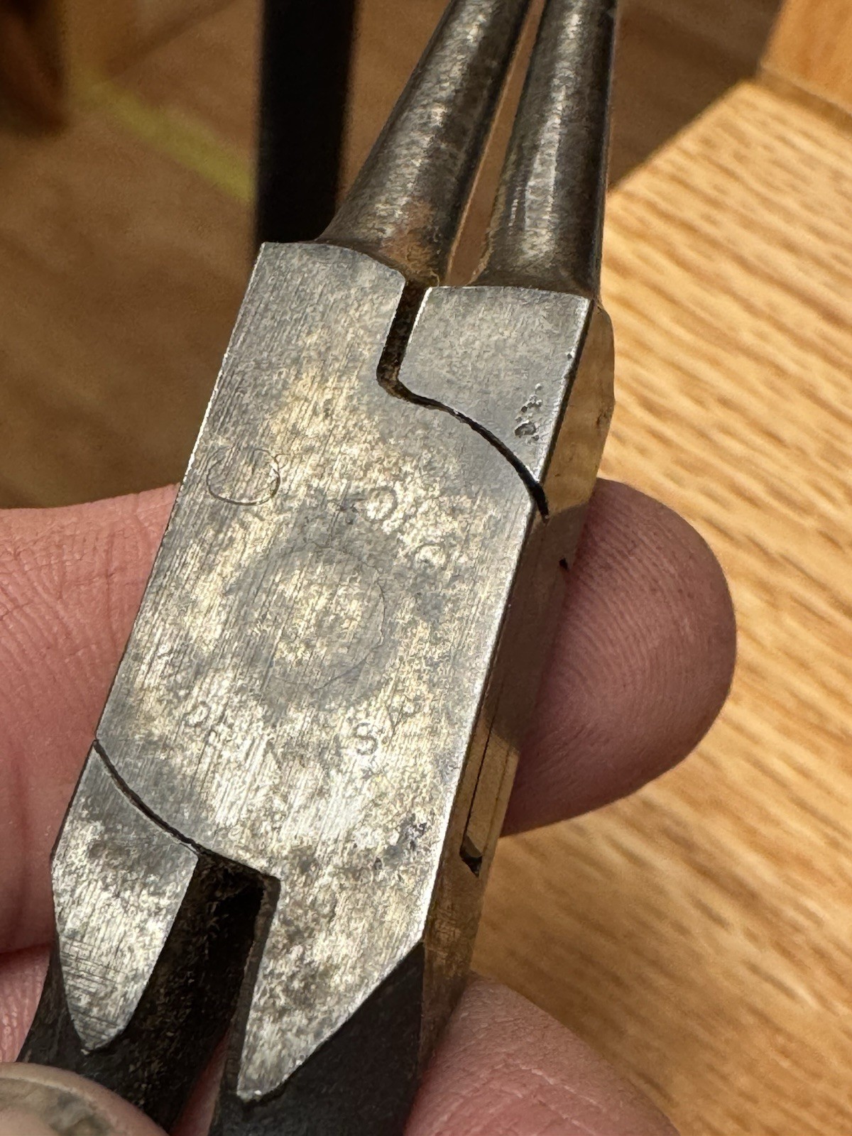 1950s Vintage 6″ Length ** CRESCENT – Crestoloy *** Round Nose Pliers 21-6 USA