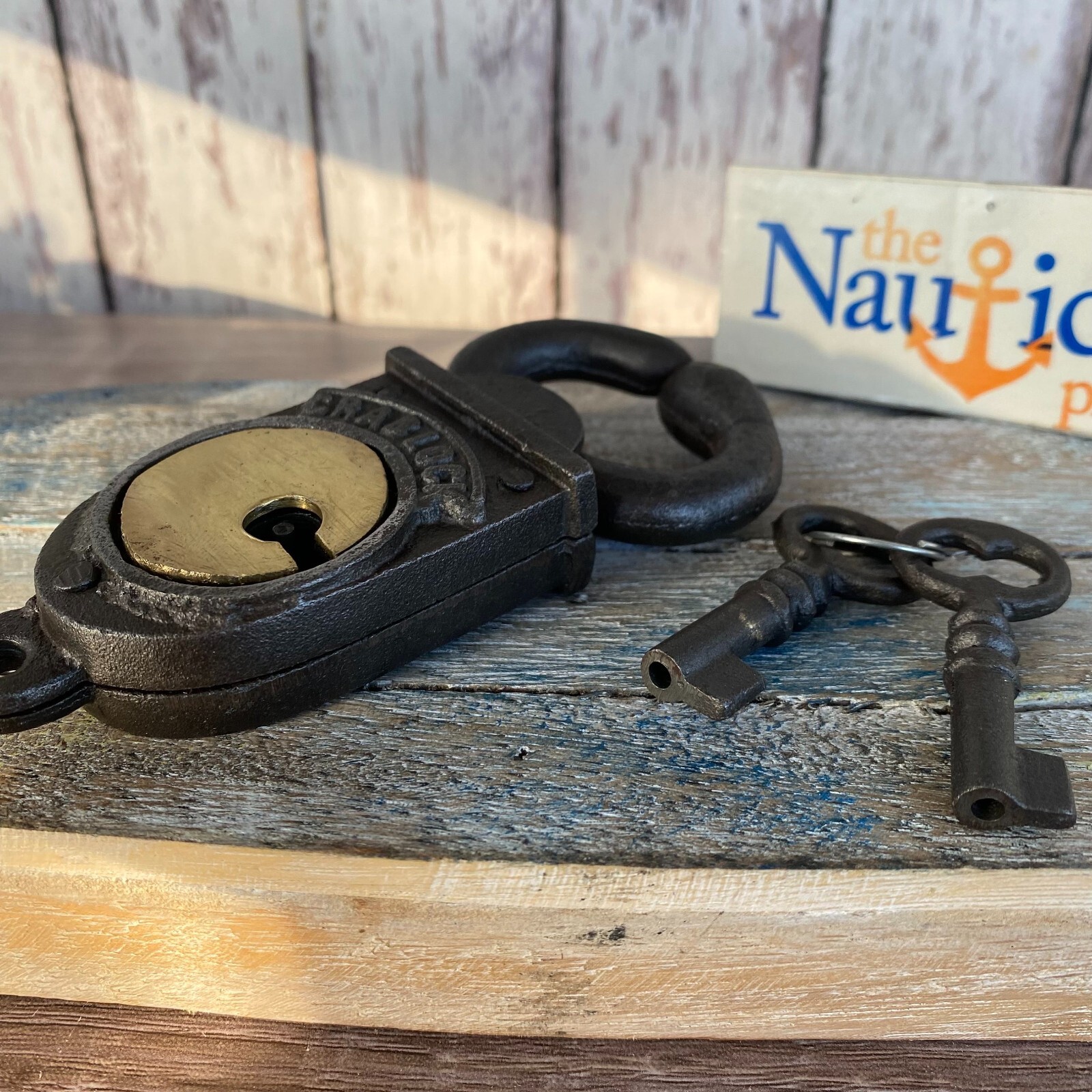 4.75″ Iron Crab Lock and Keys – Vintage Antique Style Padlock – Heavy Duty