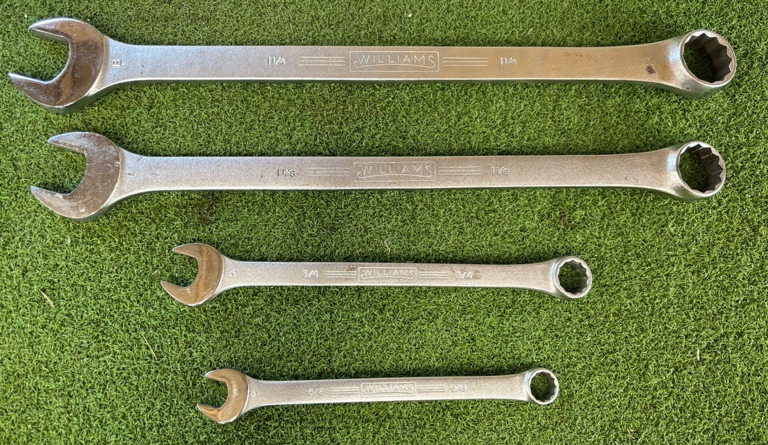 Set of 4 Vintage Long 18″ Williams Superrench 1 1/4”, 1 1/8”, 3/4, 5/8 Nice C