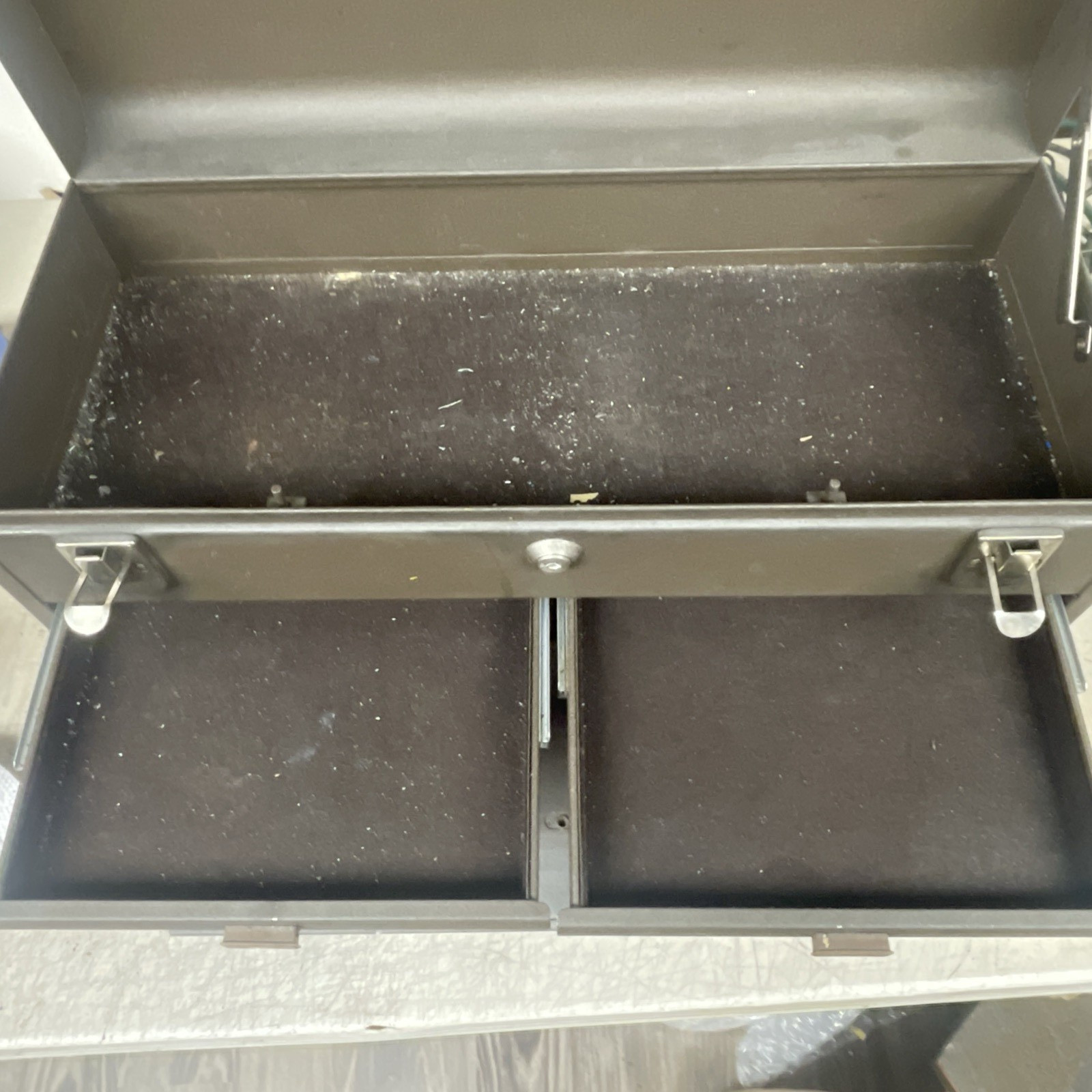 Kennedy 7-Drawer Machinists Chest Toolbox, Felt Lined Drawers, No Key, no. 520