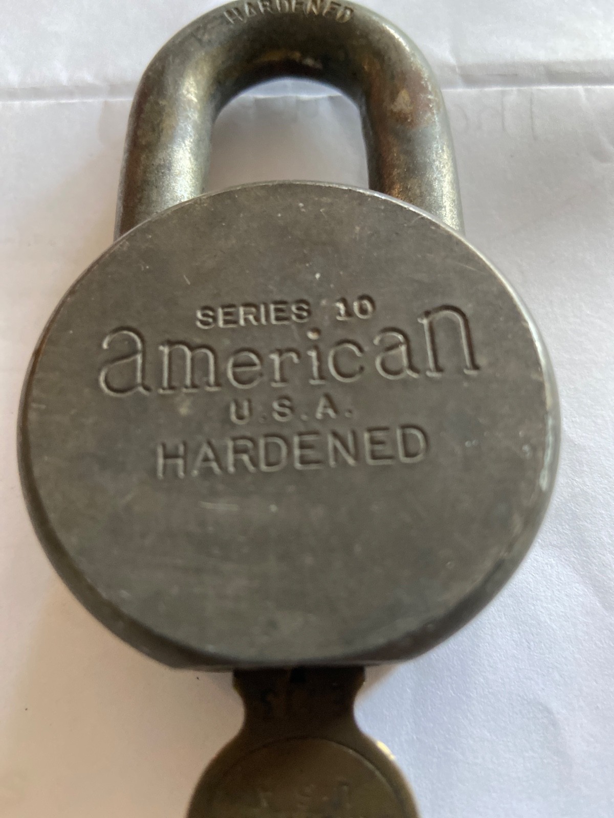 VINTAGE AMERICAN SERIES 10 HARDENED LOCK WITH JUNKUNC BROS #E113 WORKING KEY