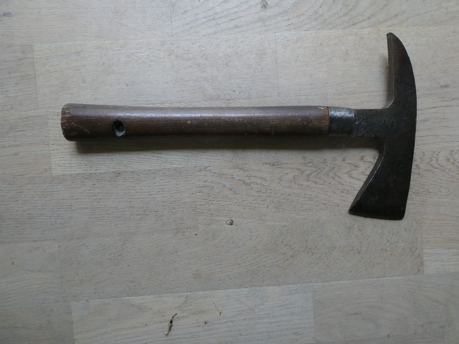 Vintage Elwell Fireman’s Axe 1942 WW2 WWII Very good condition
