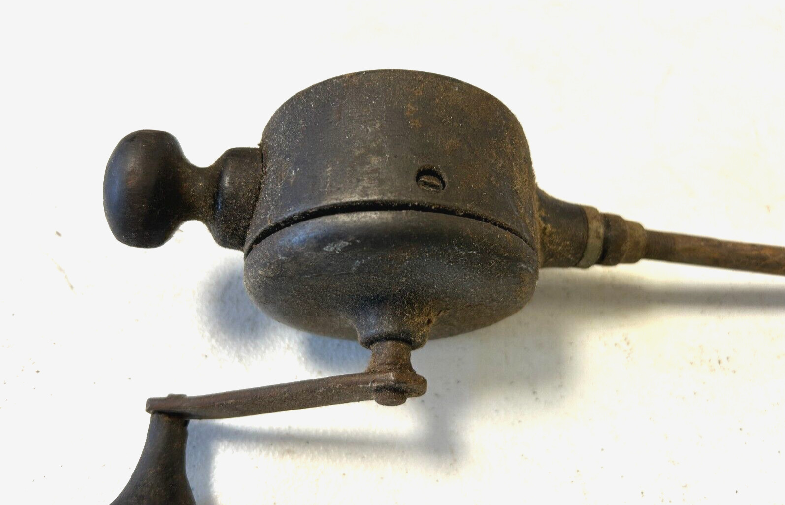 Vintage Manual Hand Crank Valve Lapping Tool with Wood Handle 11″