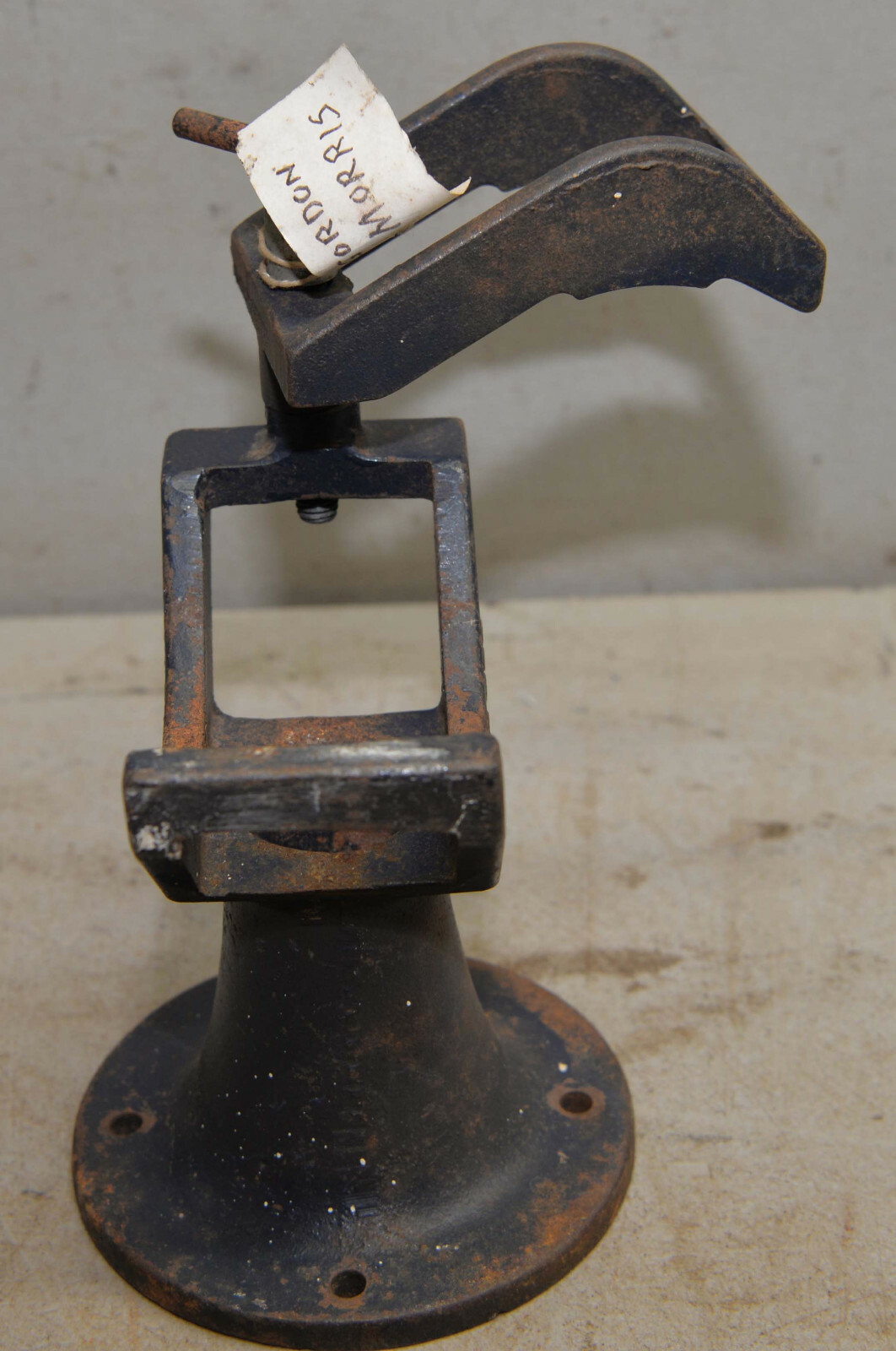 Rare Stanley cast iron bench stand No 530 collectible armature clamping tool