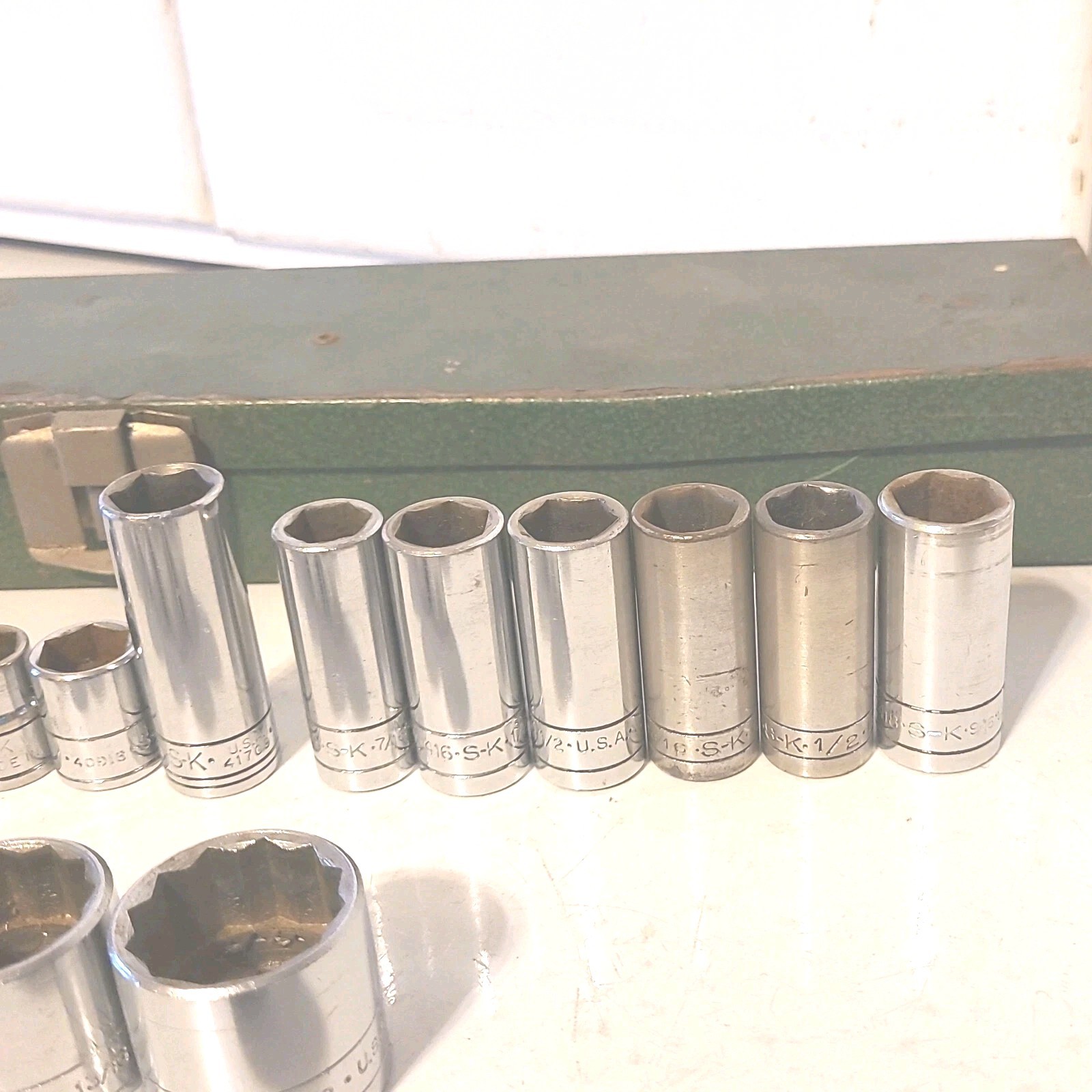 S-K TOOLS 3/8 & 1/4 DRIVE SAE SOCKET SET 26 PC/Box 45170 Ratchet, Extensions Lot