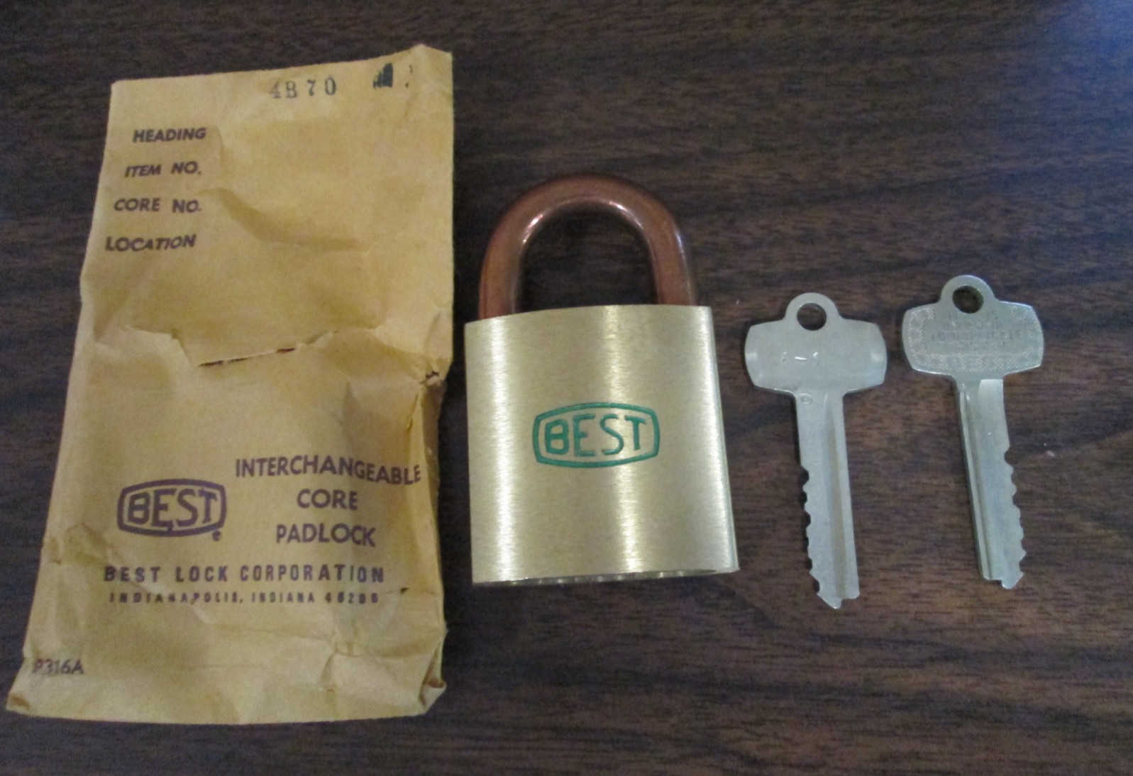 NEW Vintage Brass Best 4B70 SFIC Padlock Green Logo A1 Core W/4 Keys