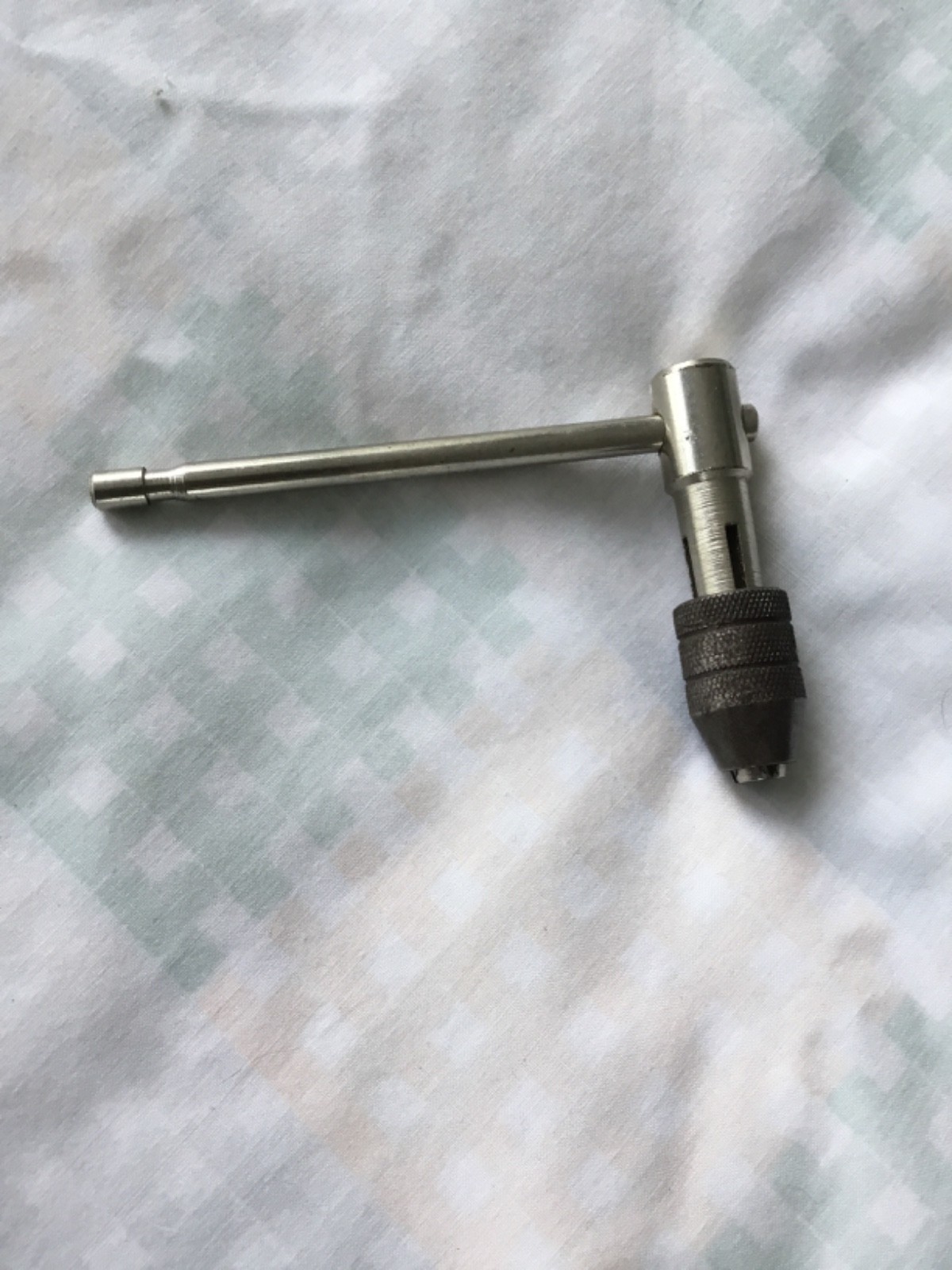 Unbranded No. 42111 Hobby Size Sliding T Tap Handle Holds #2 thru #12 Taps USA